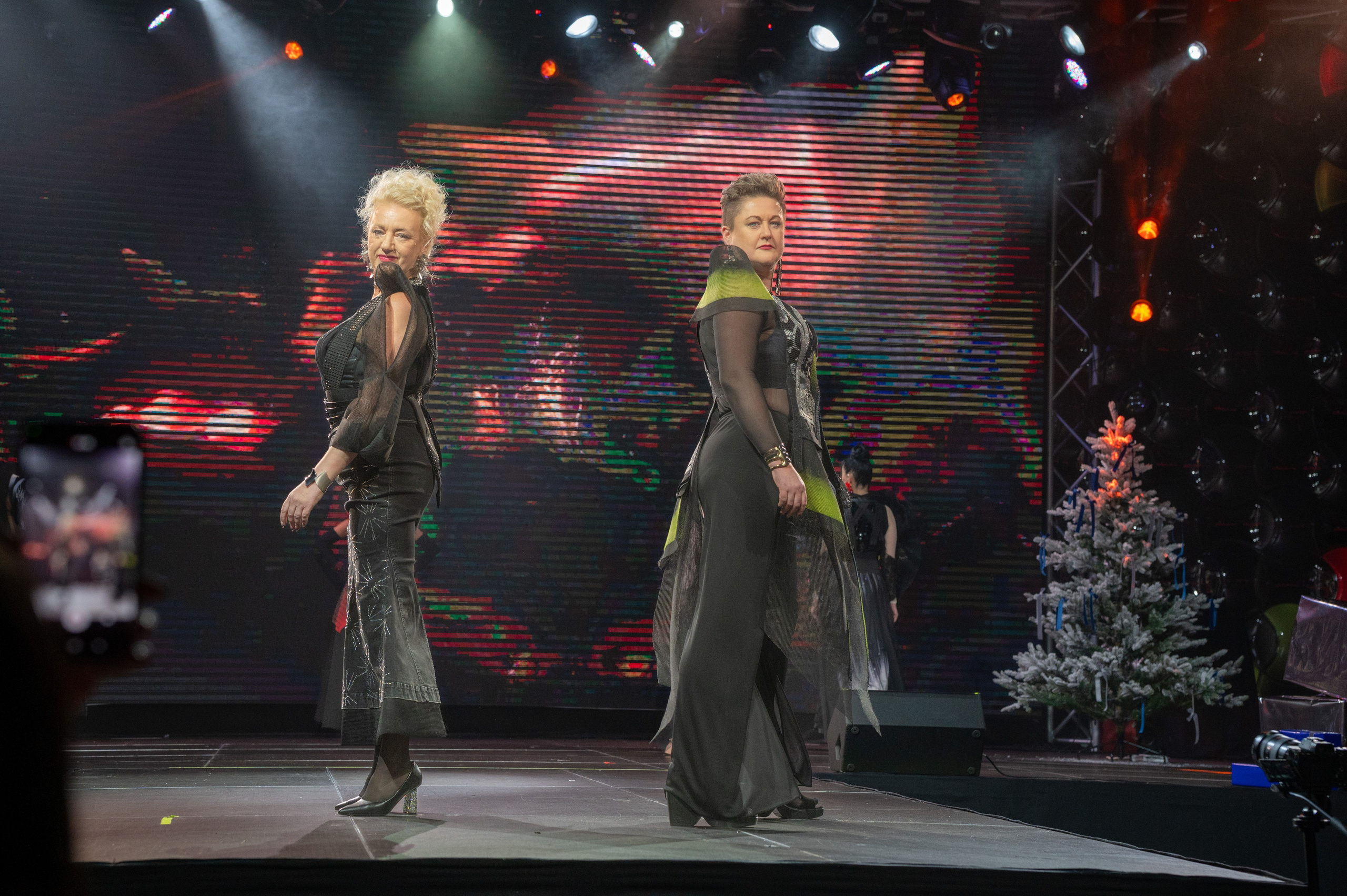 Большая новогодняя тусовка. Фотоуслуги, услуги фотографа, фотографирование важных событий