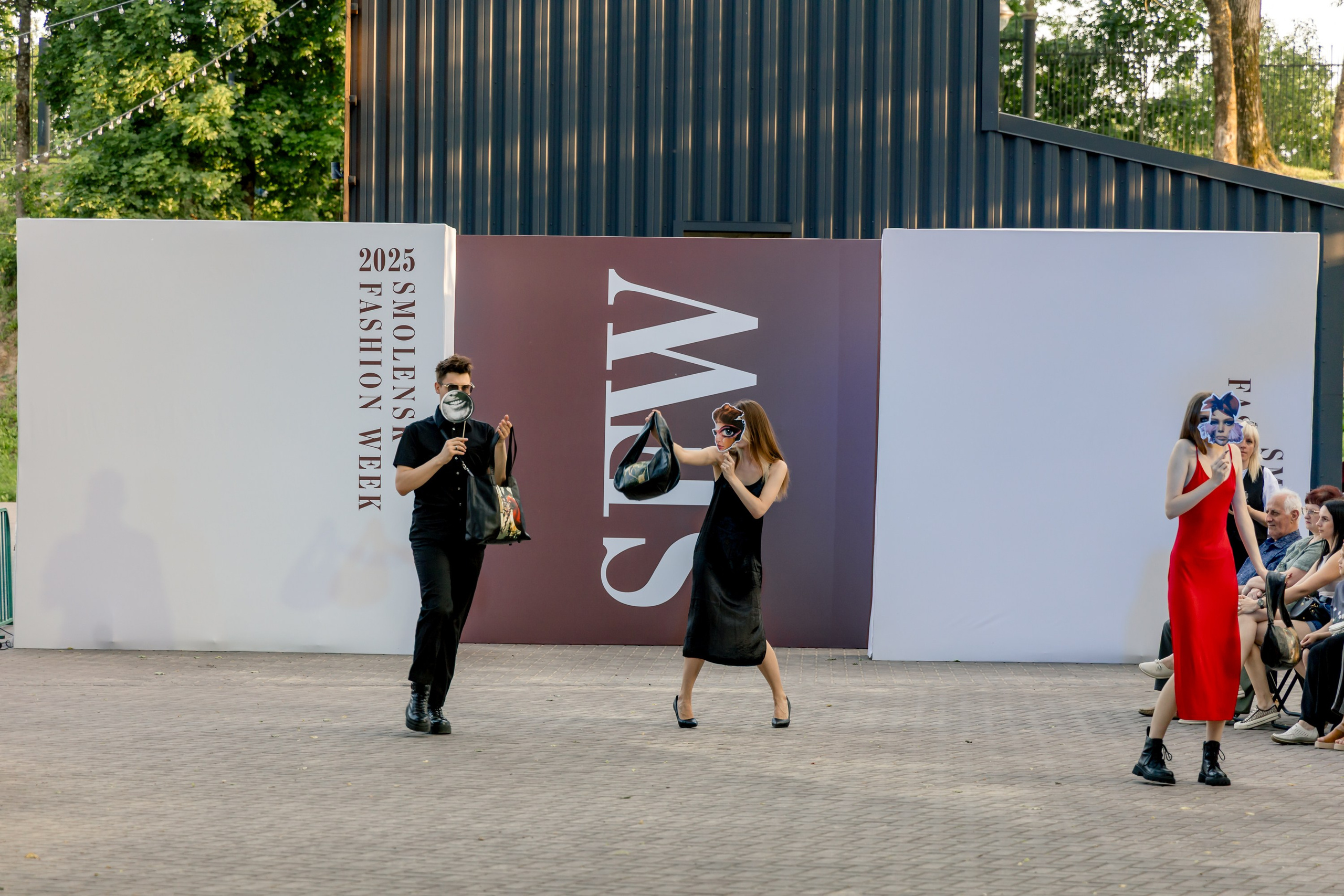 Smolensk Fashion Week 2025_показы_ДЕНЬ 1_ВЕЧЕРНИЙ ПОКАЗ_19:00. Главная