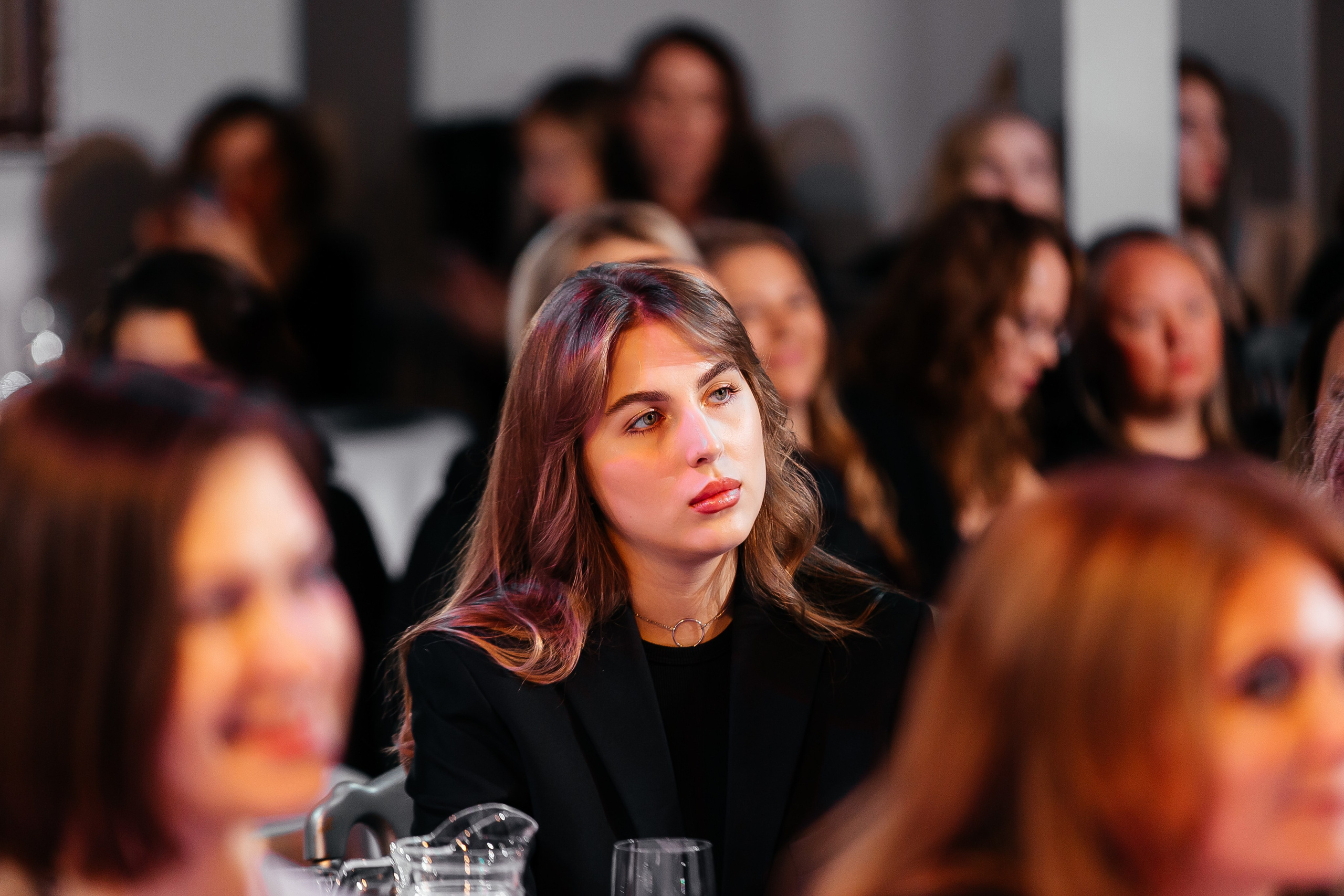 Фотозона+выступление спикеров. Фотограф в Красноярске Надежда Воскресенская