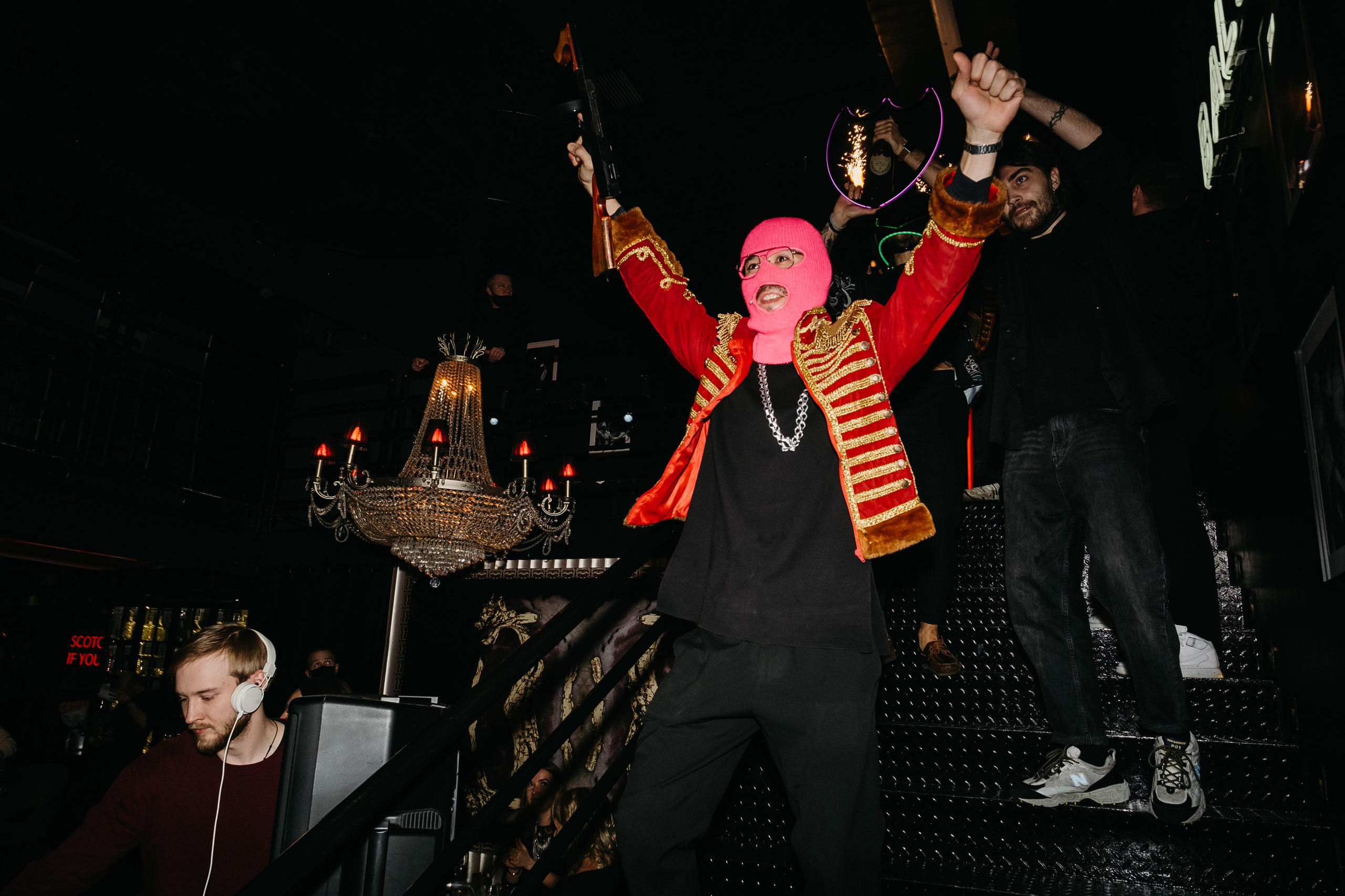 Жаркий день рождения в Балагане. Свадебный фотограф в Москве