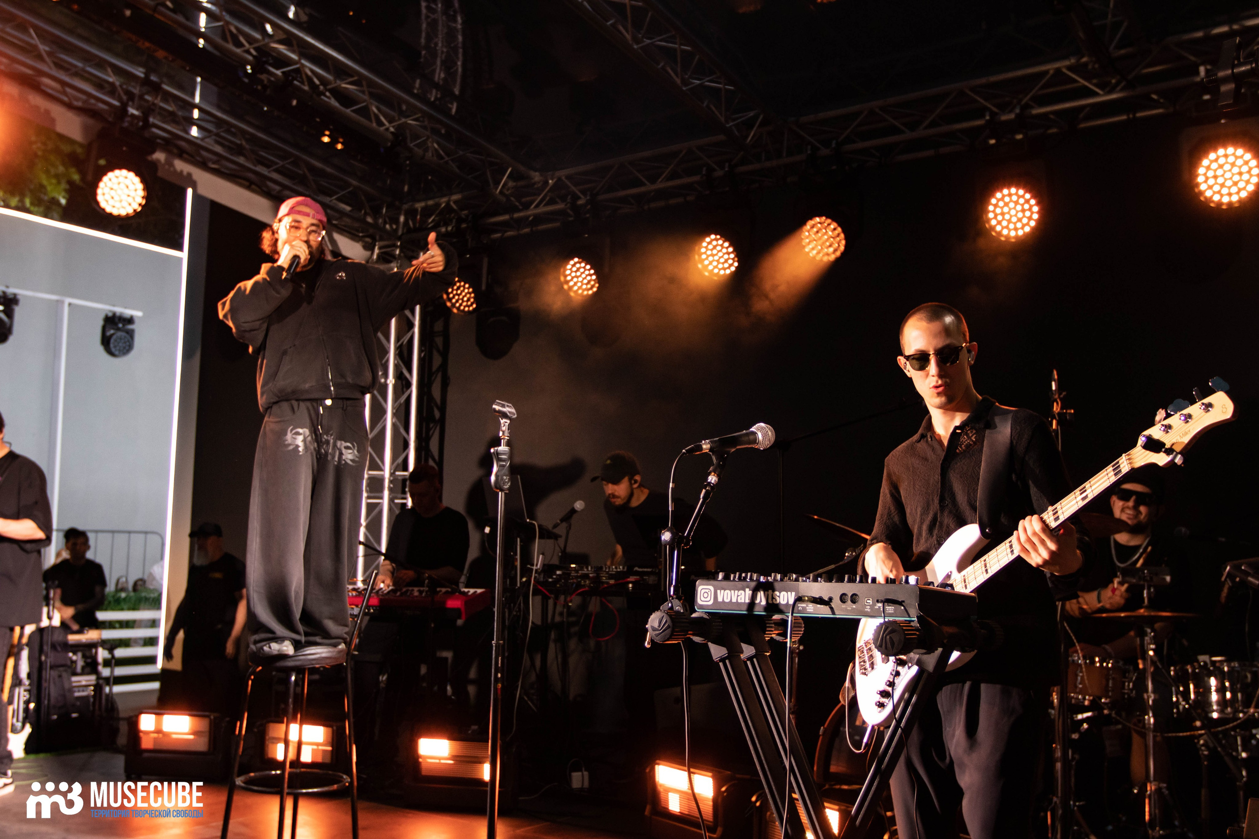 МОТ. Концертный фотограф