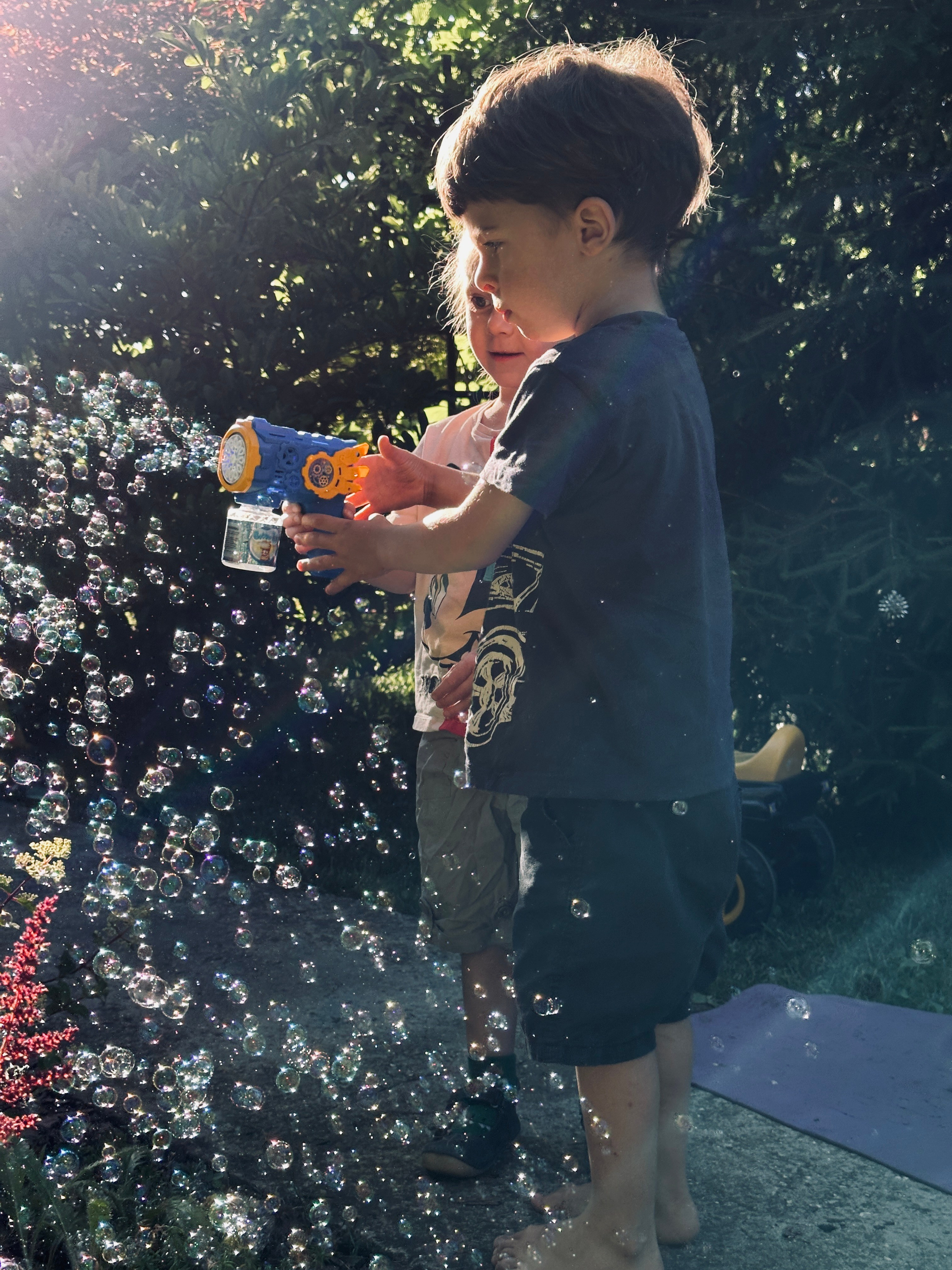 Дети. Смотри, красота!