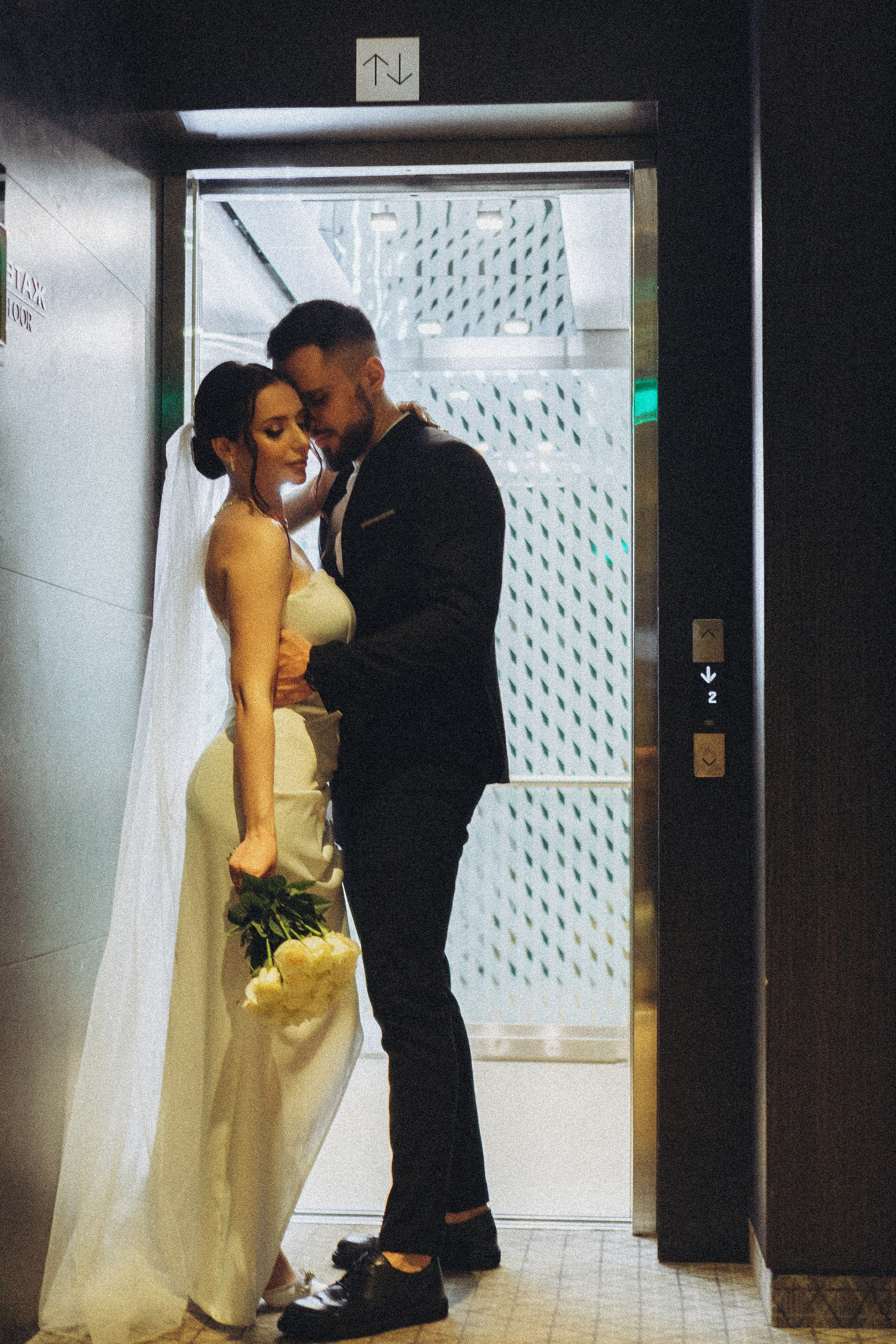 СВАДЕБНАЯ СЬЕМКА СБОРОВ ЖЕНИХА И НЕВЕСТЫ В ОТЕЛЕ И ТАКЖЕ ФОТОСЕССИИЯ В ОТЕЛЕЕ МЕГАПОЛИС БРЯНСК. Профессиональный фотограф, Санкт-Петербург — Виктория Богомолова