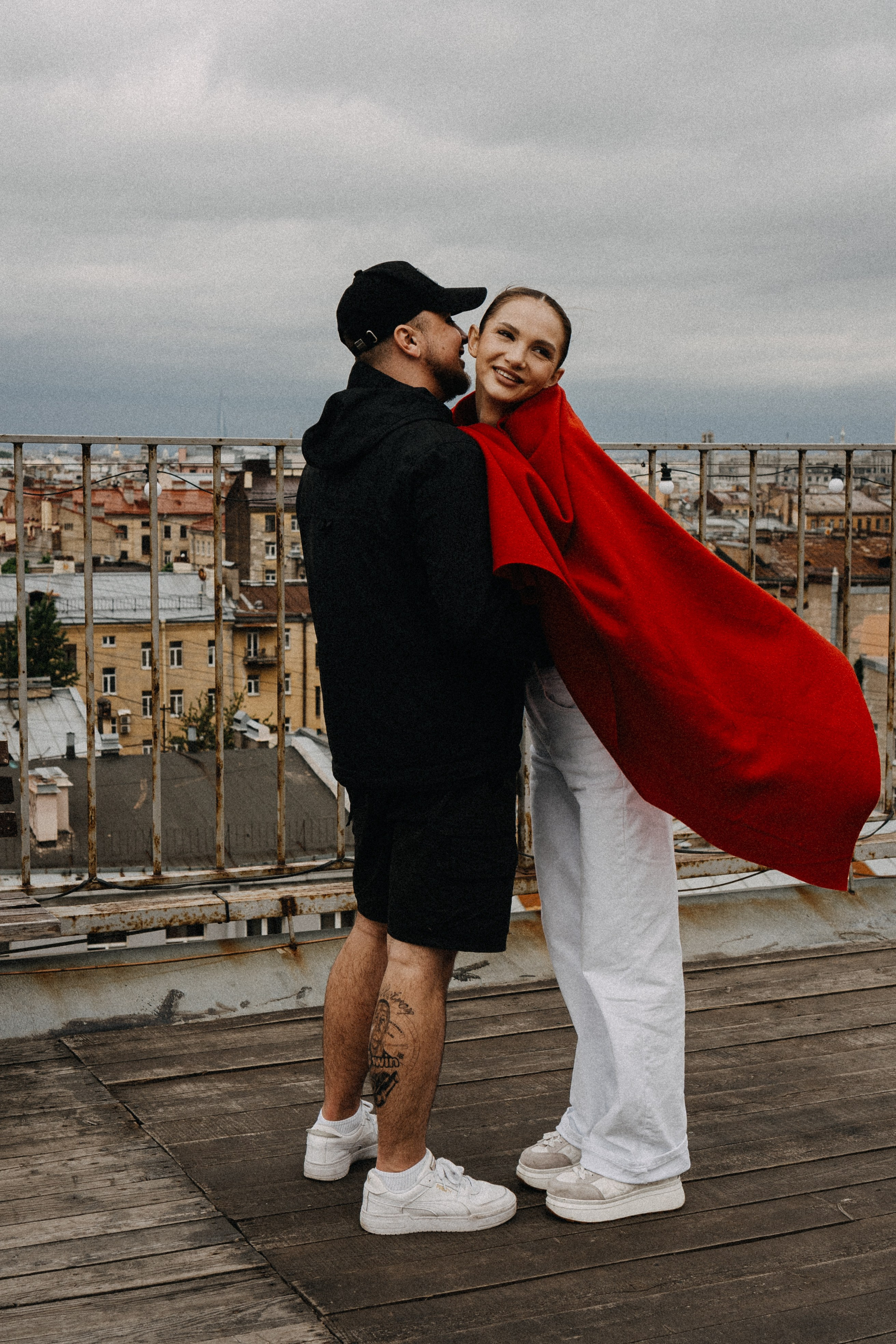 МЫ ГУЛЯЛИ ПРО КРЫШАМ ПИТЕРА. Профессиональный фотограф, Санкт-Петербург — Виктория Богомолова