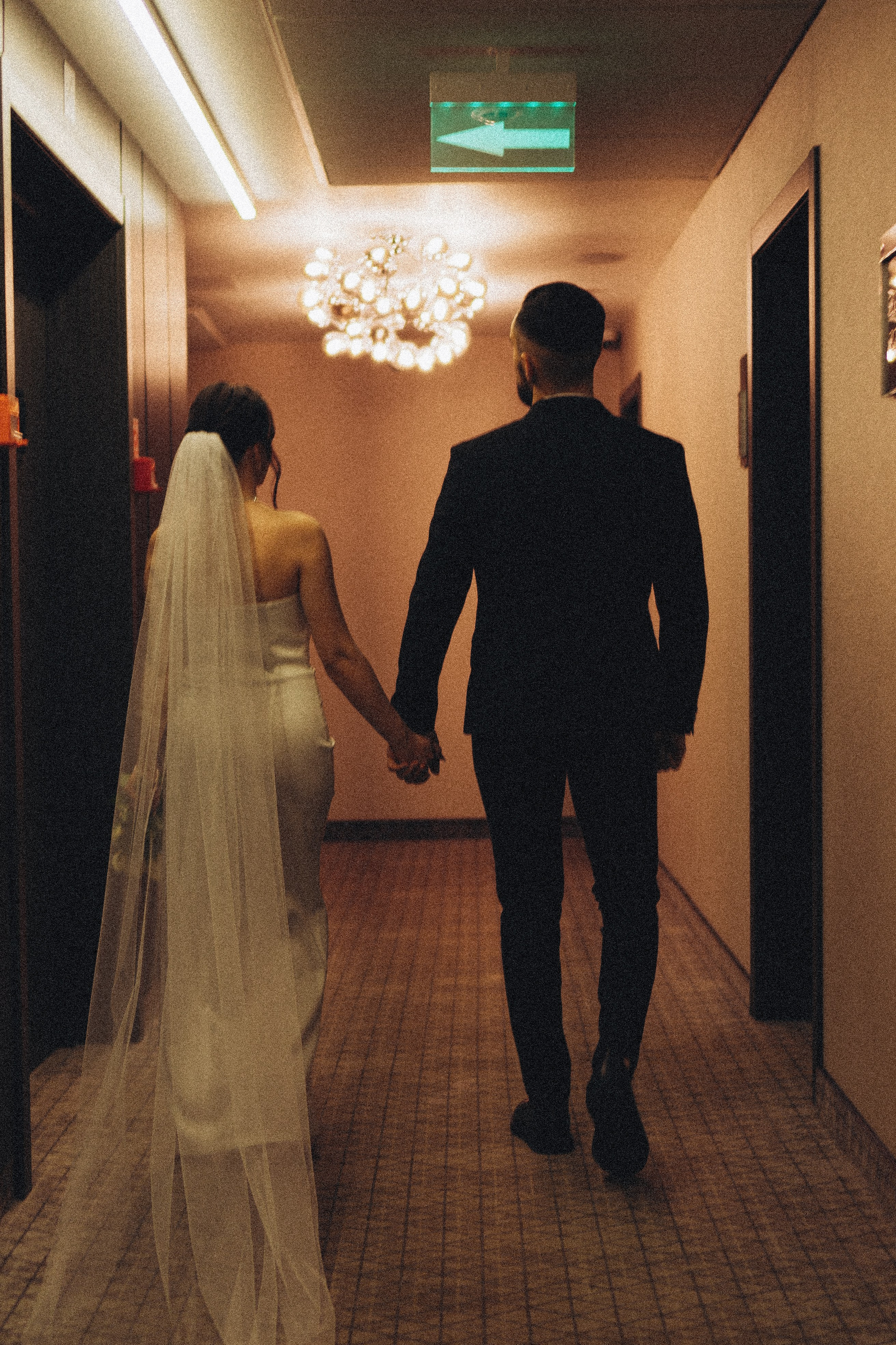 СВАДЕБНАЯ СЬЕМКА СБОРОВ ЖЕНИХА И НЕВЕСТЫ В ОТЕЛЕ И ТАКЖЕ ФОТОСЕССИИЯ В ОТЕЛЕЕ МЕГАПОЛИС БРЯНСК. Профессиональный фотограф, Санкт-Петербург — Виктория Богомолова