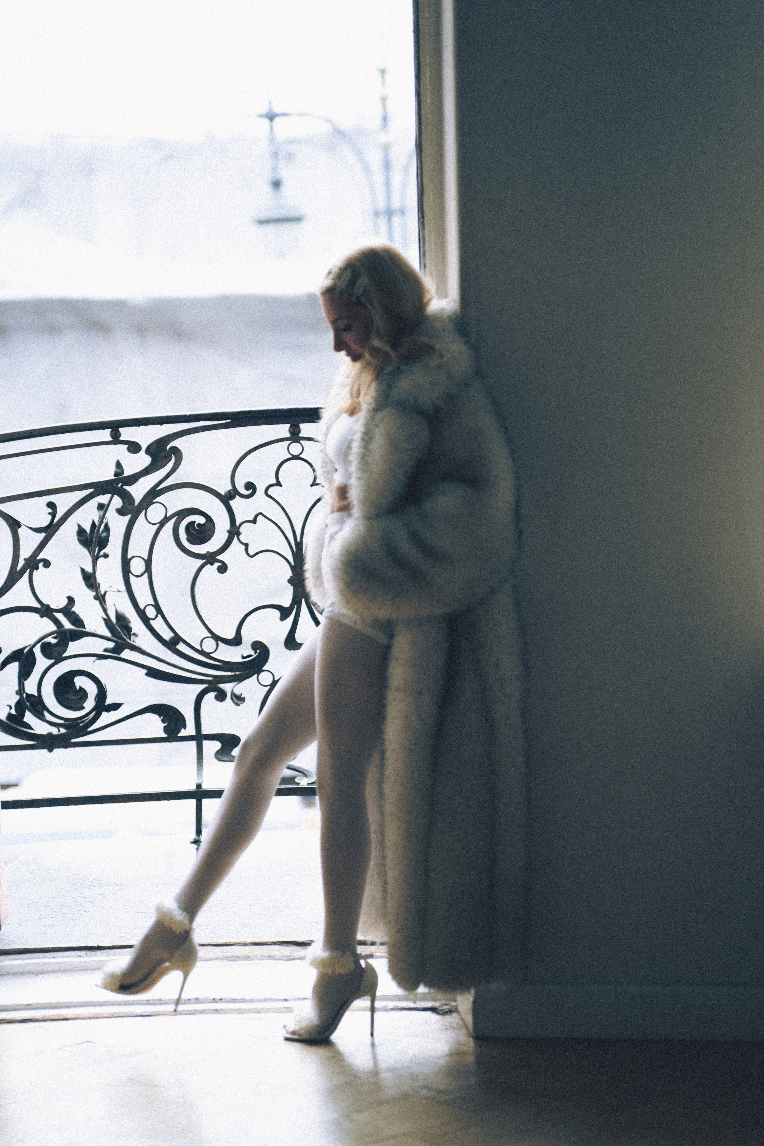 МИНИМАЛИЗМ В СТУДИИ НА ЧЕРНЫШЕВСКОЙ В СТУДИИ С БАЛКОНОМ. Профессиональный фотограф, Санкт-Петербург — Виктория Богомолова