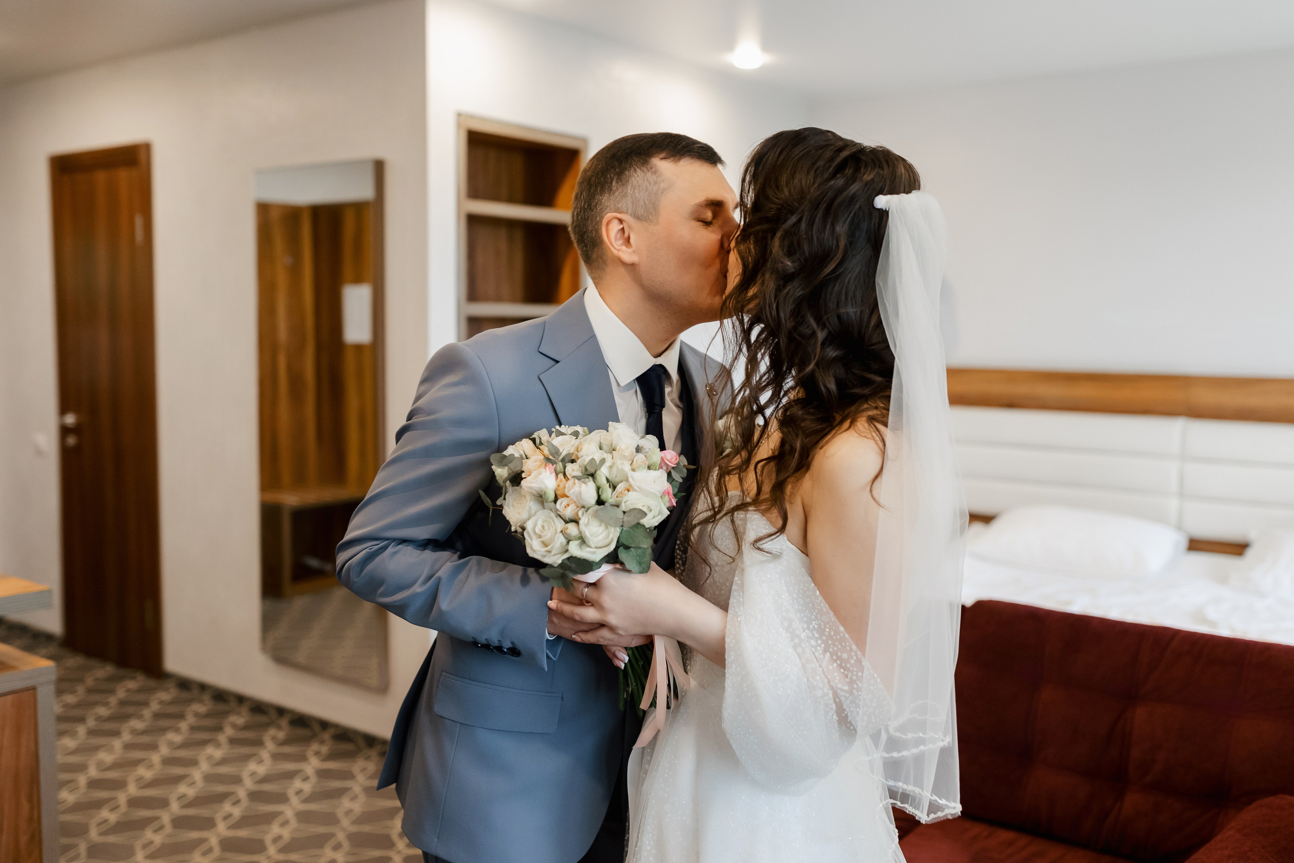 Антон и Яна. Сборы. Дом Офицеров. Выездная. Мельница. Свадебный фотограф в Хабаровске