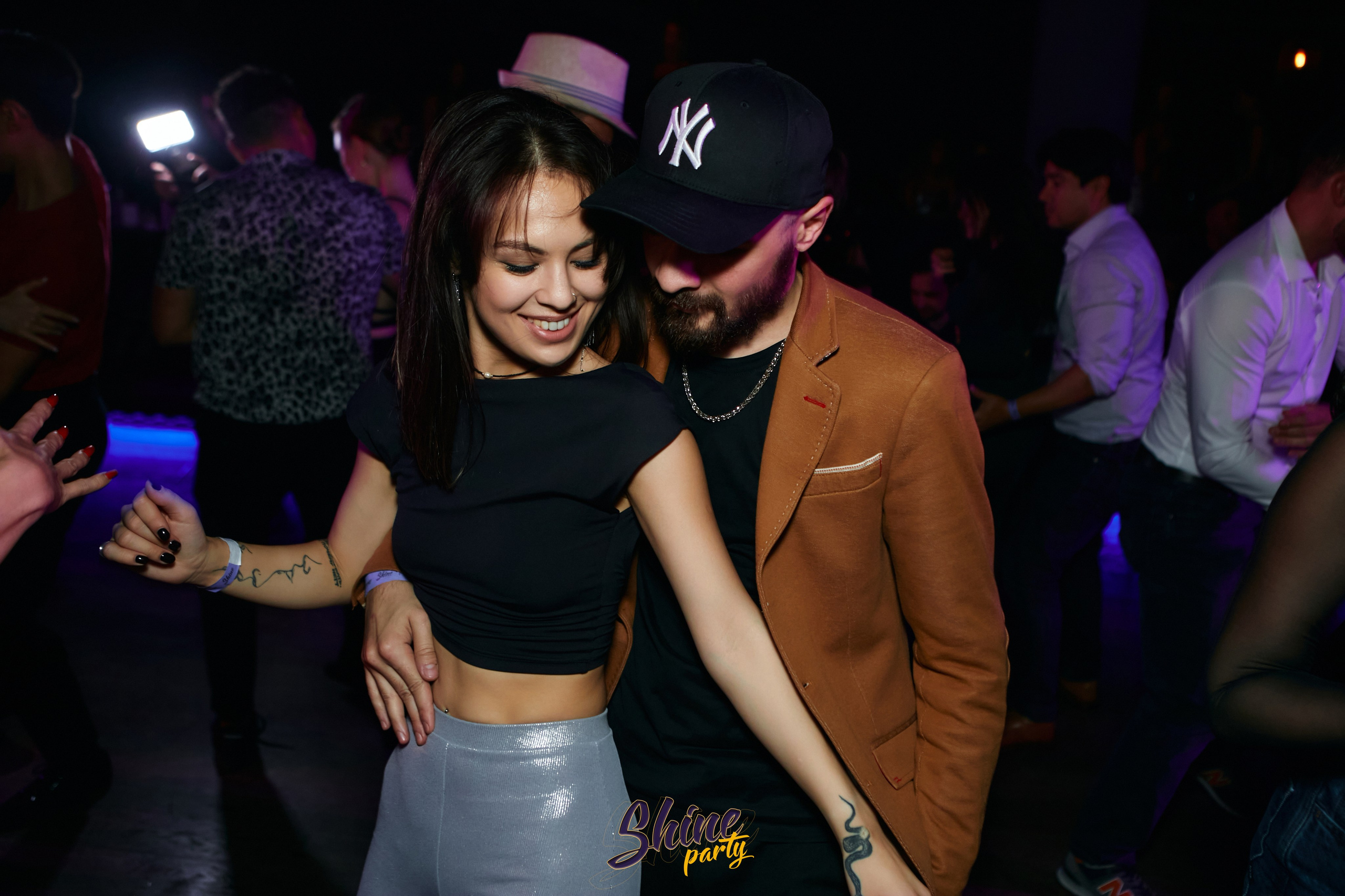 Shine party bachata. Свадебный фотограф