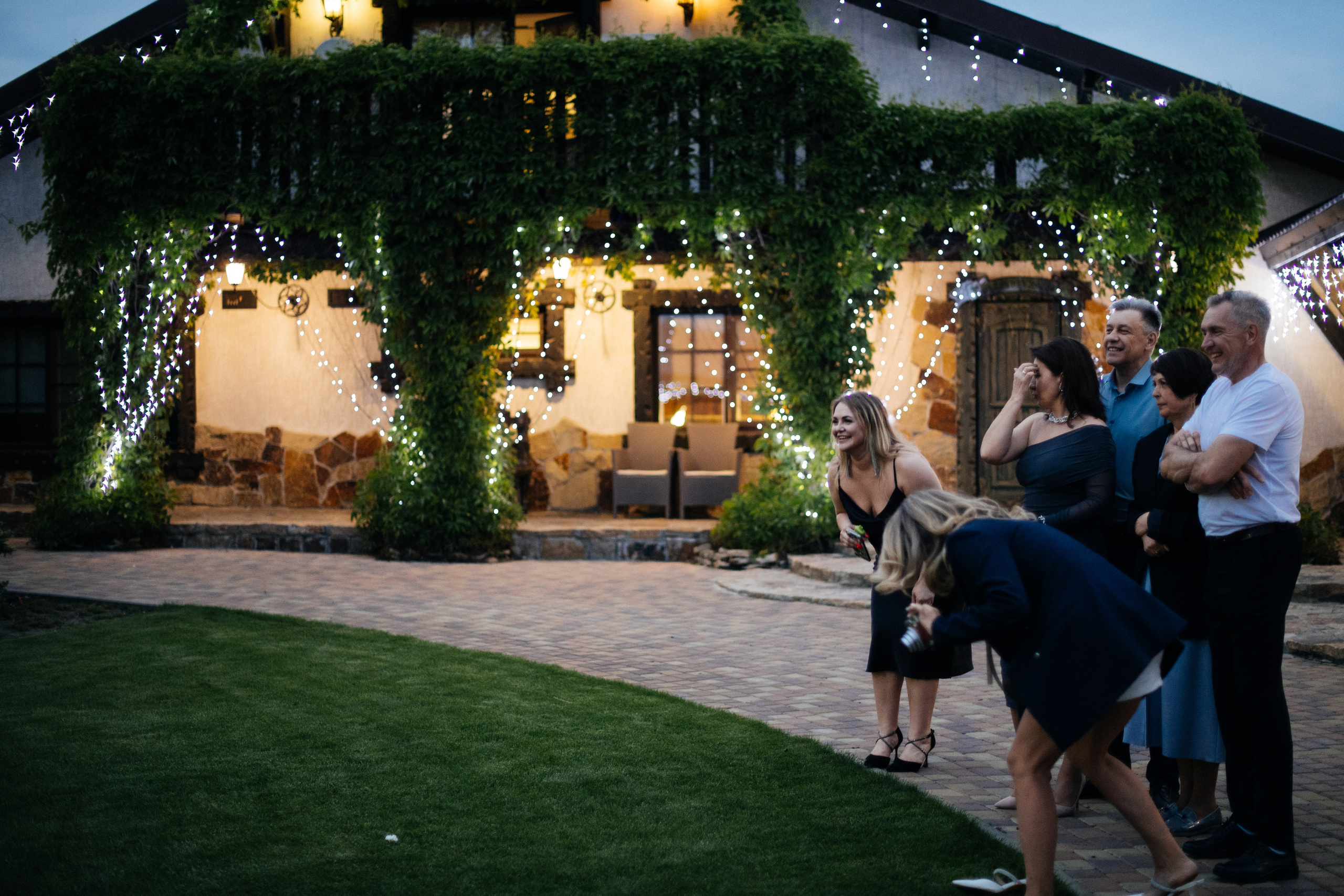 alt="Свадебная фотосессия в Барнауле. Свадебный фотограф Анна Глухова"