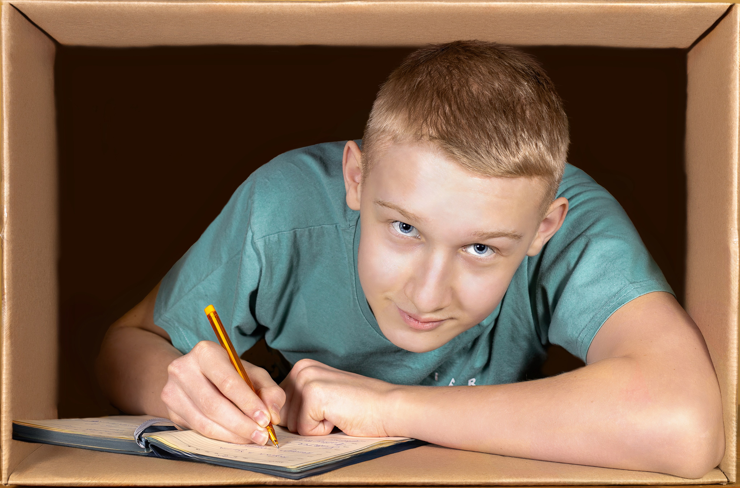 Детские фотосессии для фотоальбомов (школа, детский сад). Семейный и свадебный фотограф в Москве и Домодедово Анна Авилочкина