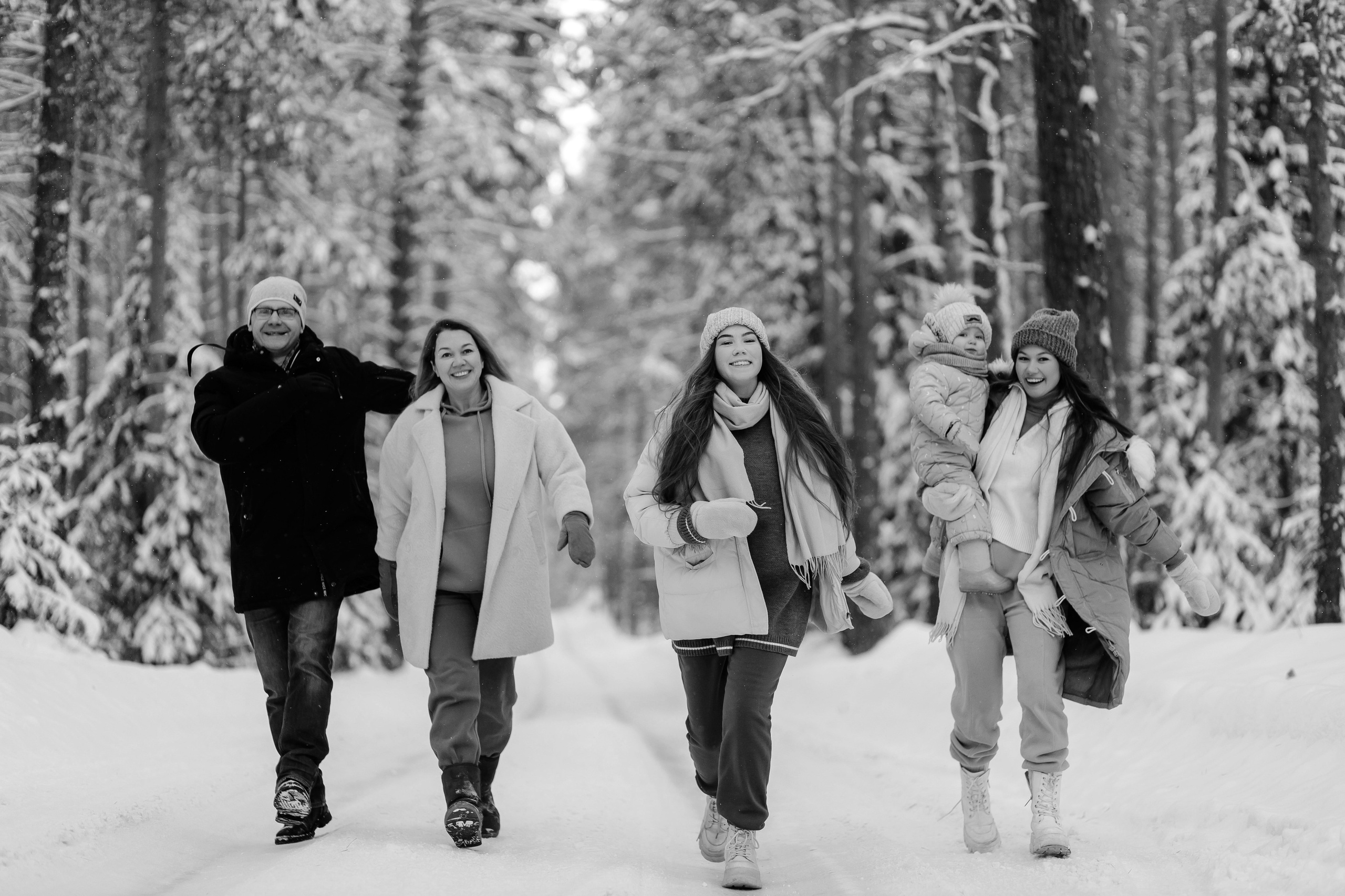 Надя, Оксана, Рудольф, Настя и Савелий