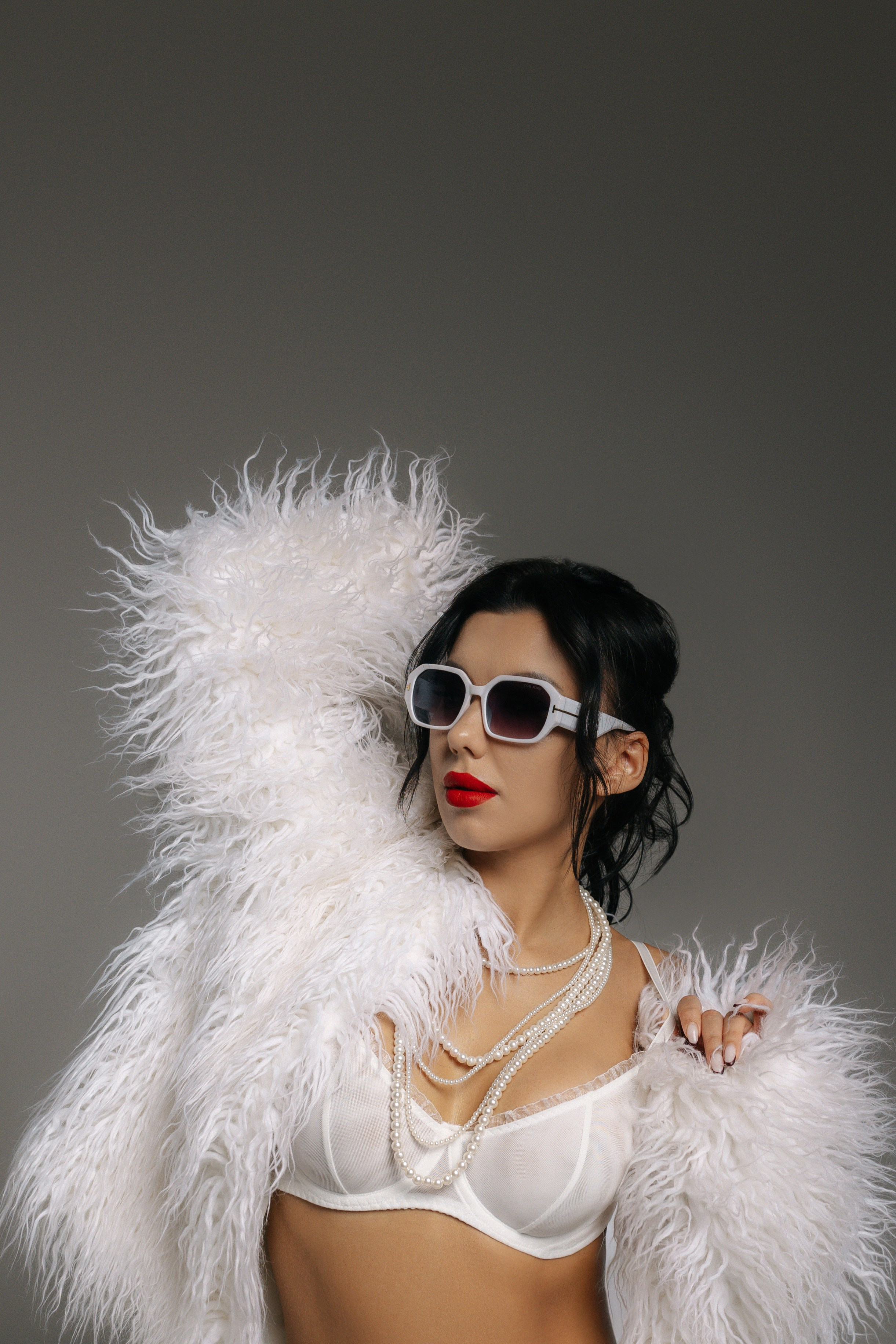 Евгения в шубе. Семейный и женский фотограф в Ростове-на-Дону Екатерина Фитисова