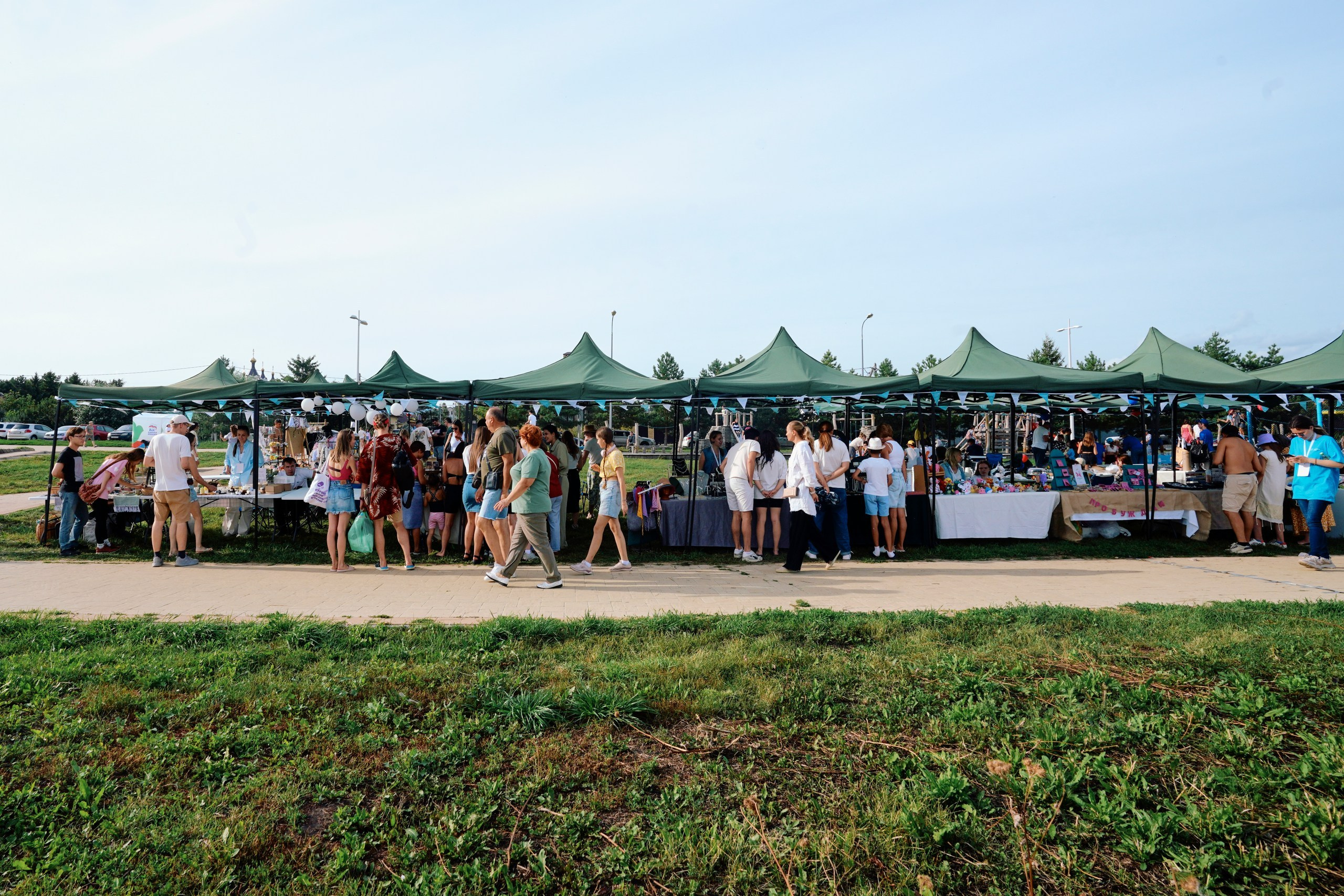 Пляжный маркет 2024, г. Лаишево. Фотограф Казань