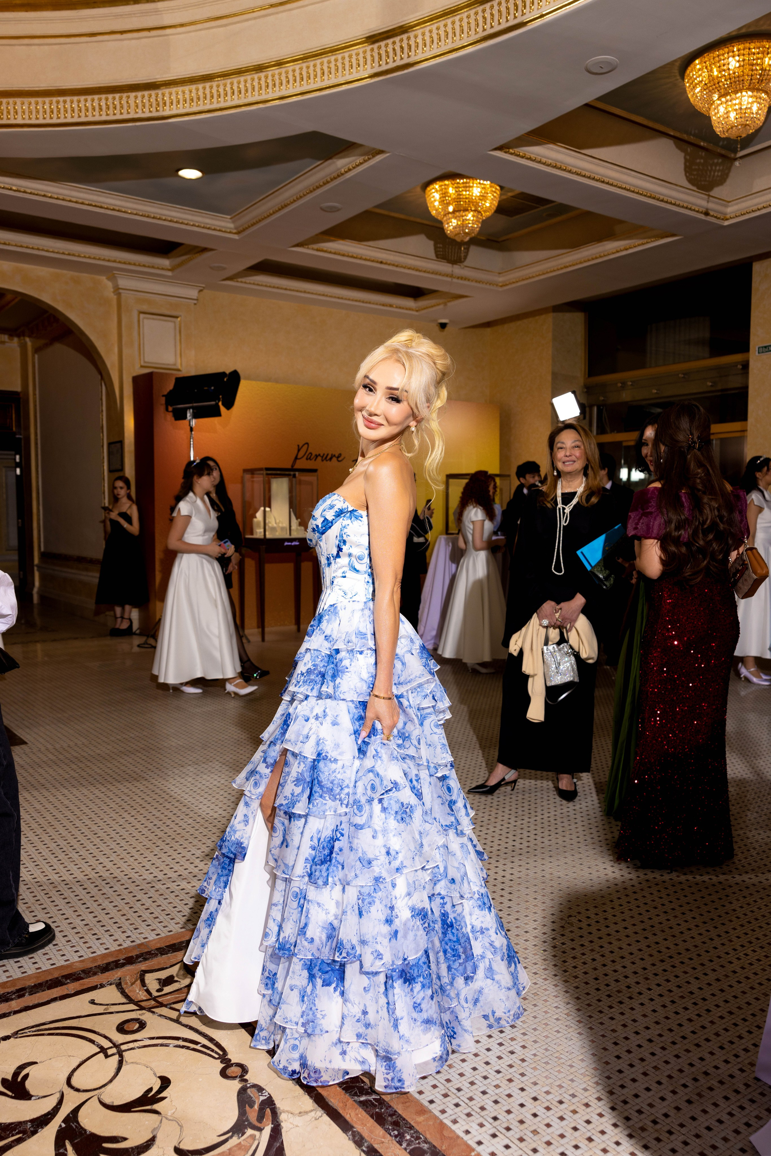 Viennese Ball. Кристина Шнайдер репортажный фотограф Алматы