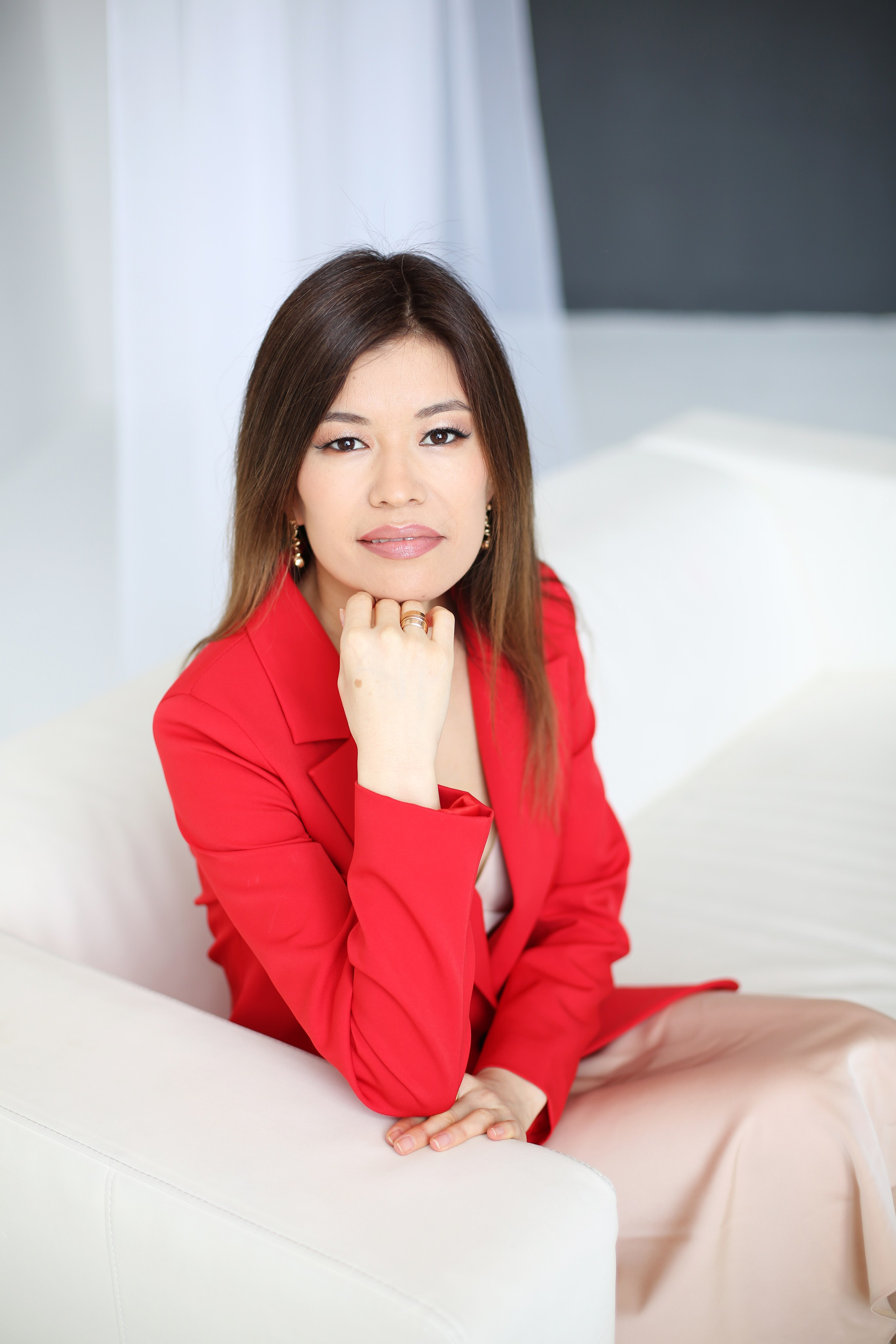 ГУЛЬНАРА практик таро и гвоздестояния. Фотограф в Волгограде Галина Власенко