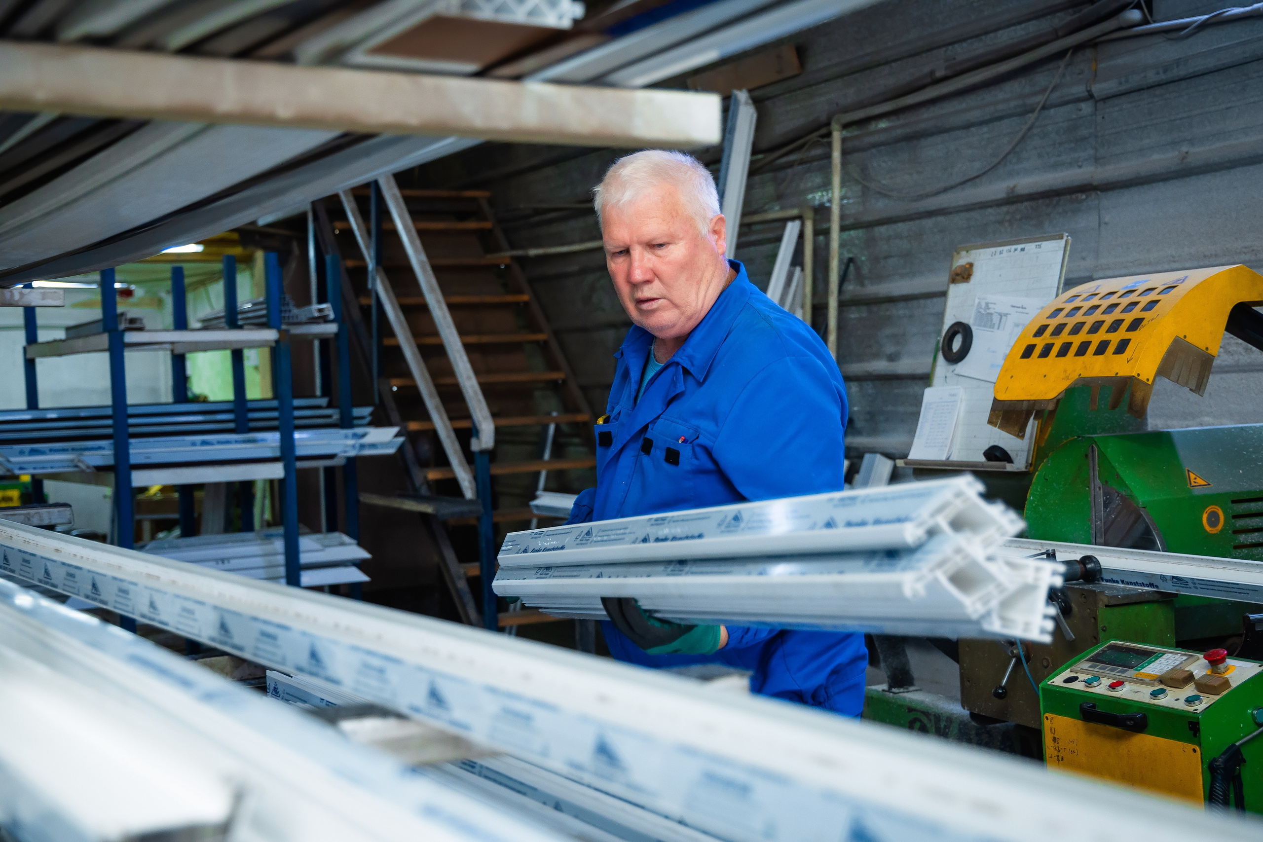 Цех по окнам. Семейный и Свадебный фотограф в Астане Александр Астапов