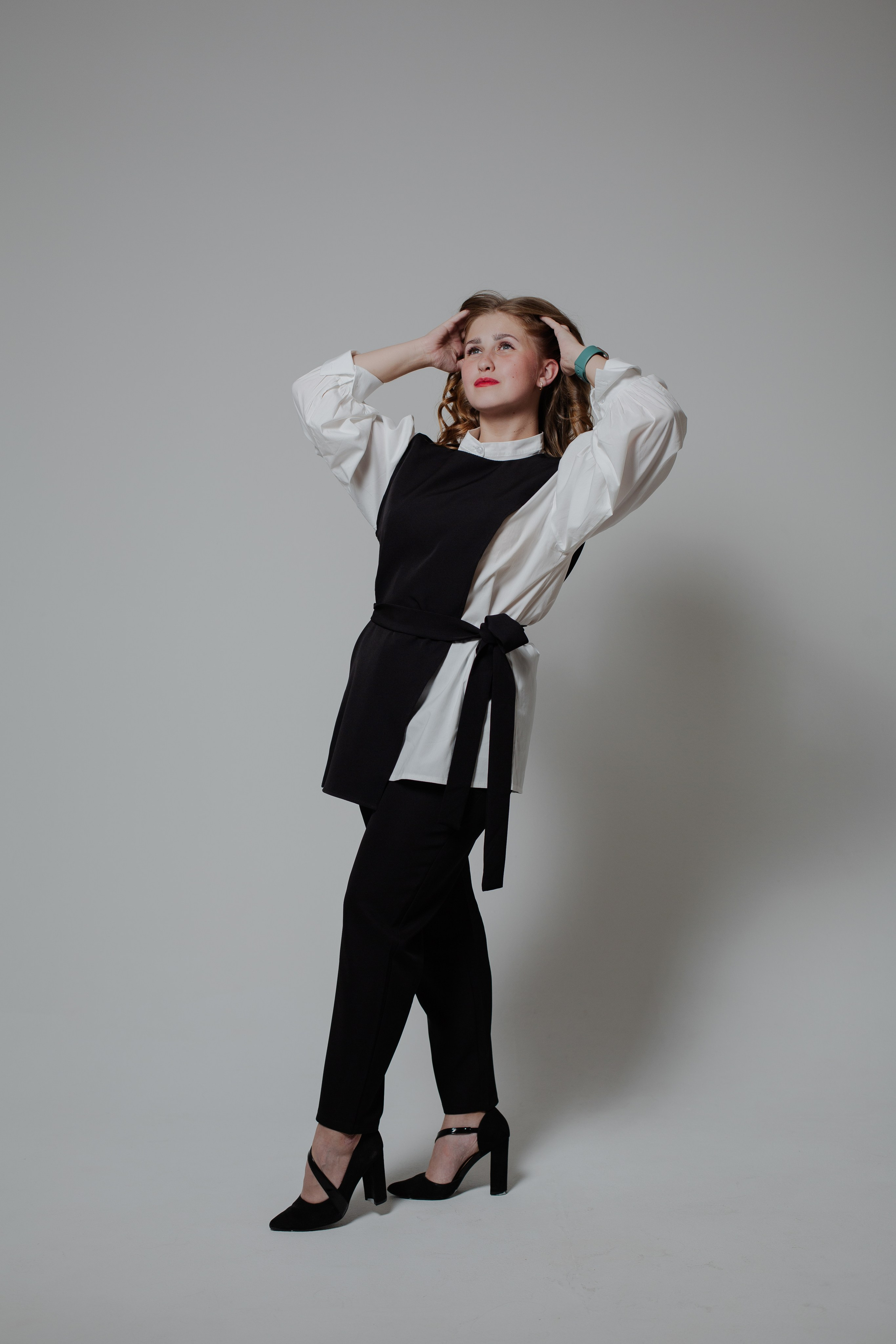 Полина. Фотограф Julia Milton | Портреты, съемки для маркетплейсов, лавстори, съёмка беременности в Санкт-Петербурге. Обучение фотографии в Спб очно