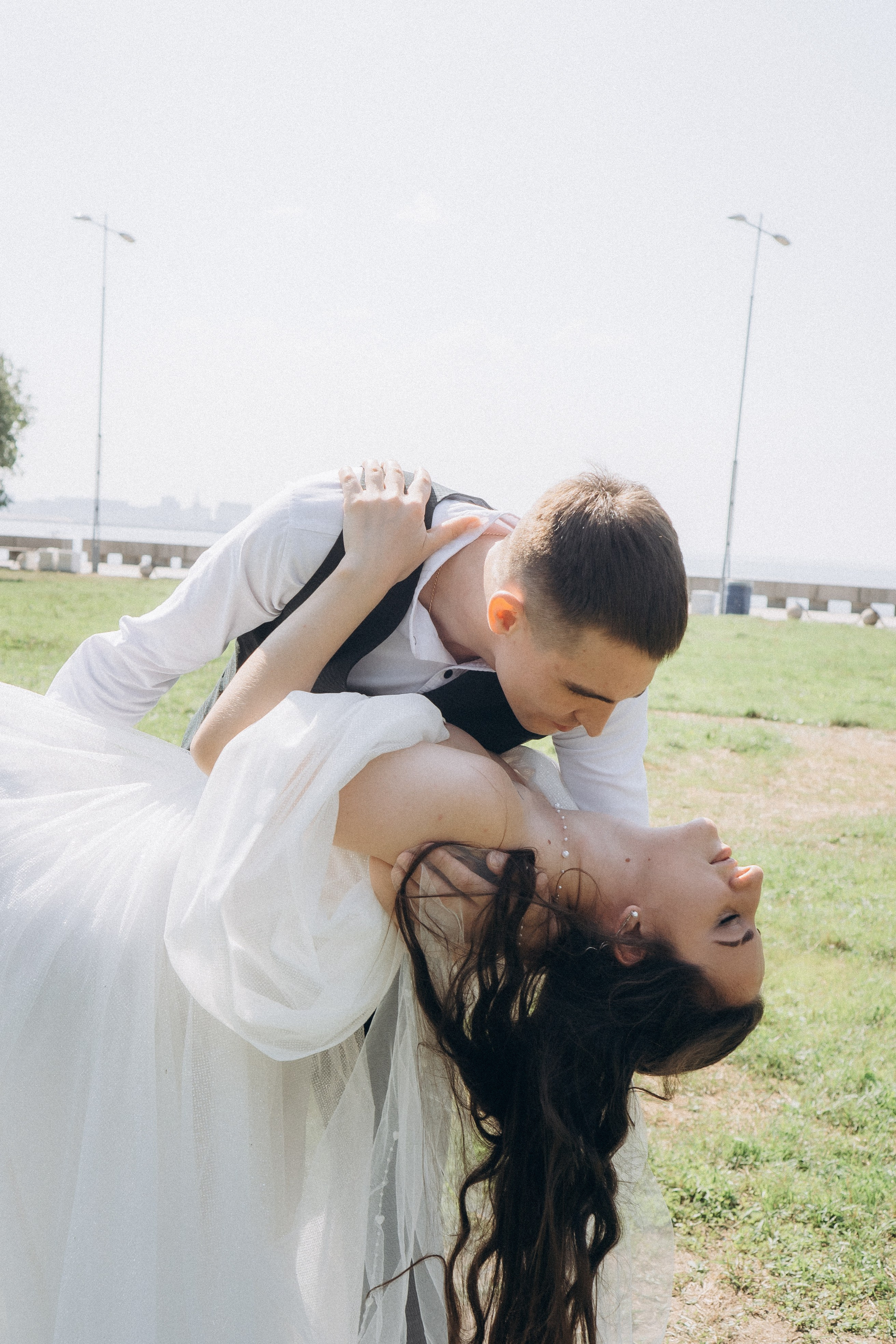 СВАДЕБНАЯ СЬЕМК В ПАРКЕ 300-ЛЕТИЯ. Профессиональный фотограф, Санкт-Петербург — Виктория Богомолова