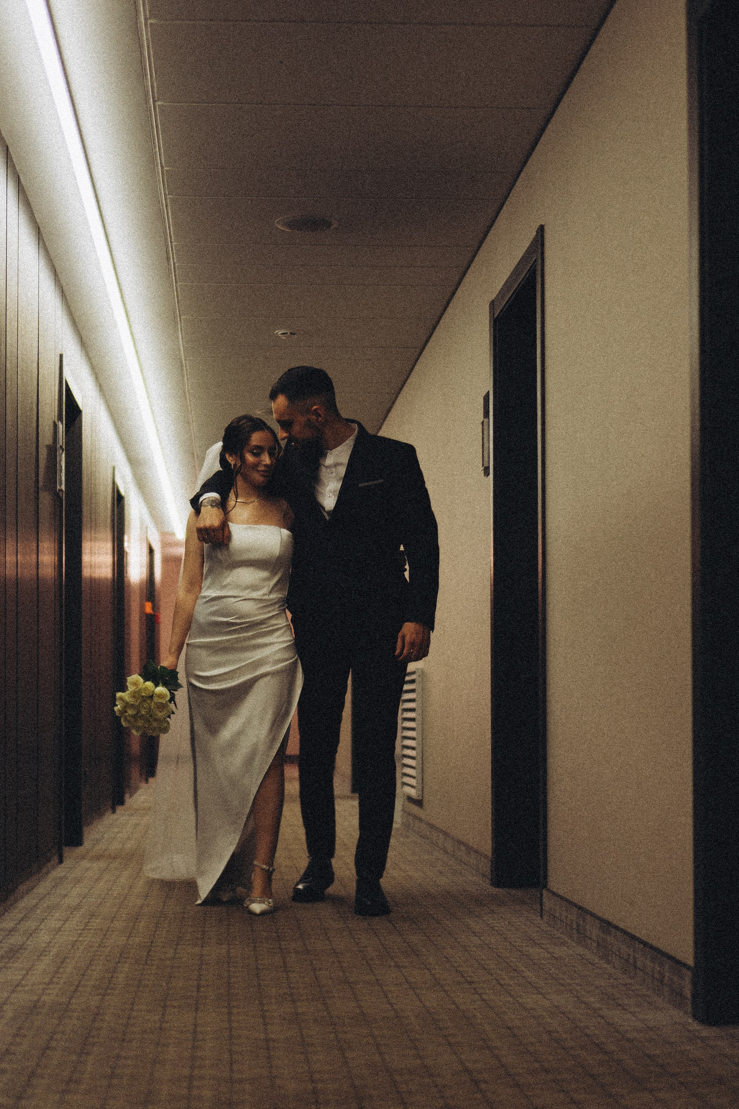 СВАДЕБНАЯ СЬЕМКА СБОРОВ ЖЕНИХА И НЕВЕСТЫ В ОТЕЛЕ И ТАКЖЕ ФОТОСЕССИИЯ В ОТЕЛЕЕ МЕГАПОЛИС БРЯНСК. Профессиональный фотограф, Санкт-Петербург — Виктория Богомолова