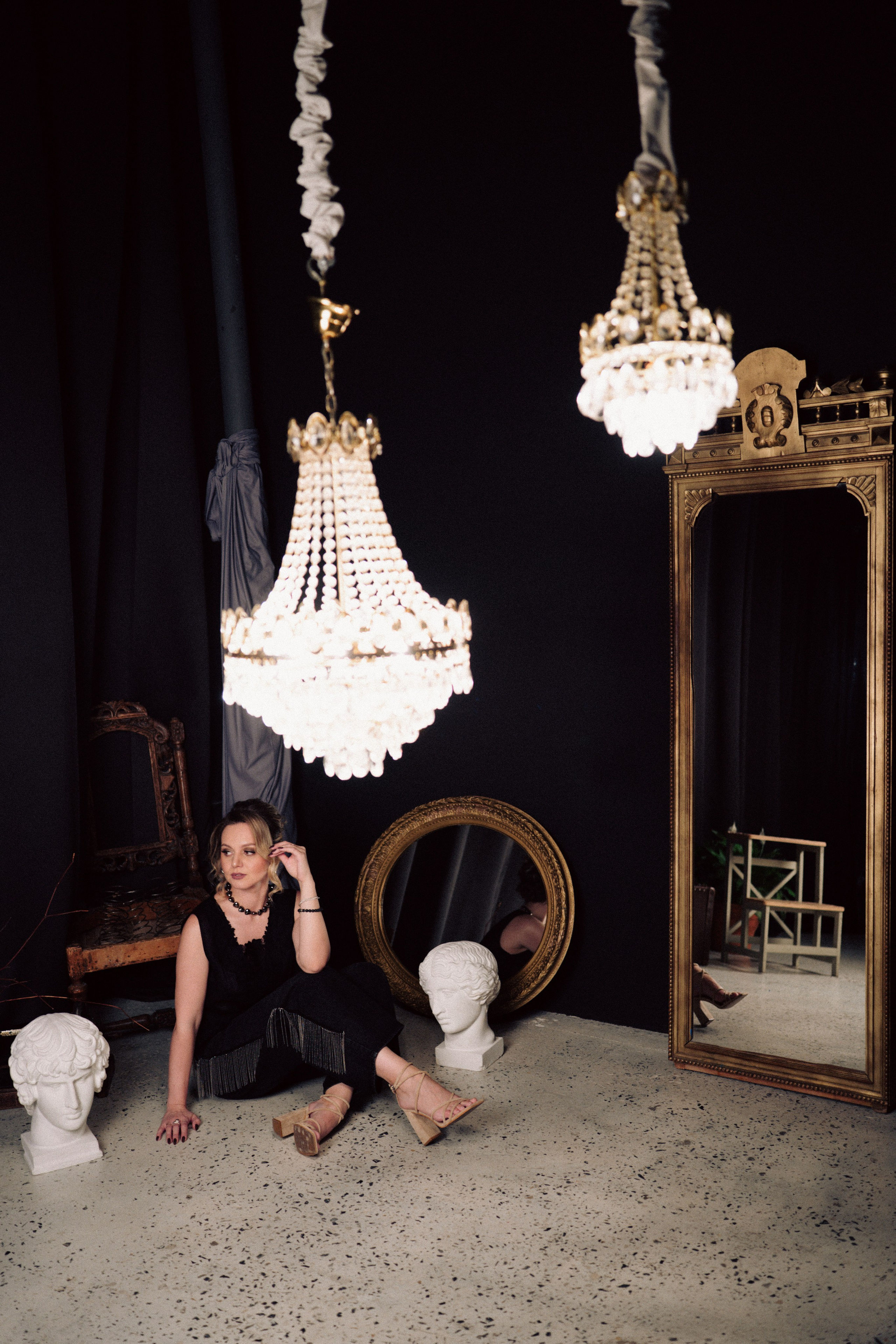 НОВОГОДНЯЯ ФОТОСЕСИИЯ В СТУДИИ ДЛЯ ДЕВУШКИ И ПРОГУЛКА ПО ЧЕРНЫШЕВСКОЙ. Профессиональный фотограф, Санкт-Петербург — Виктория Богомолова