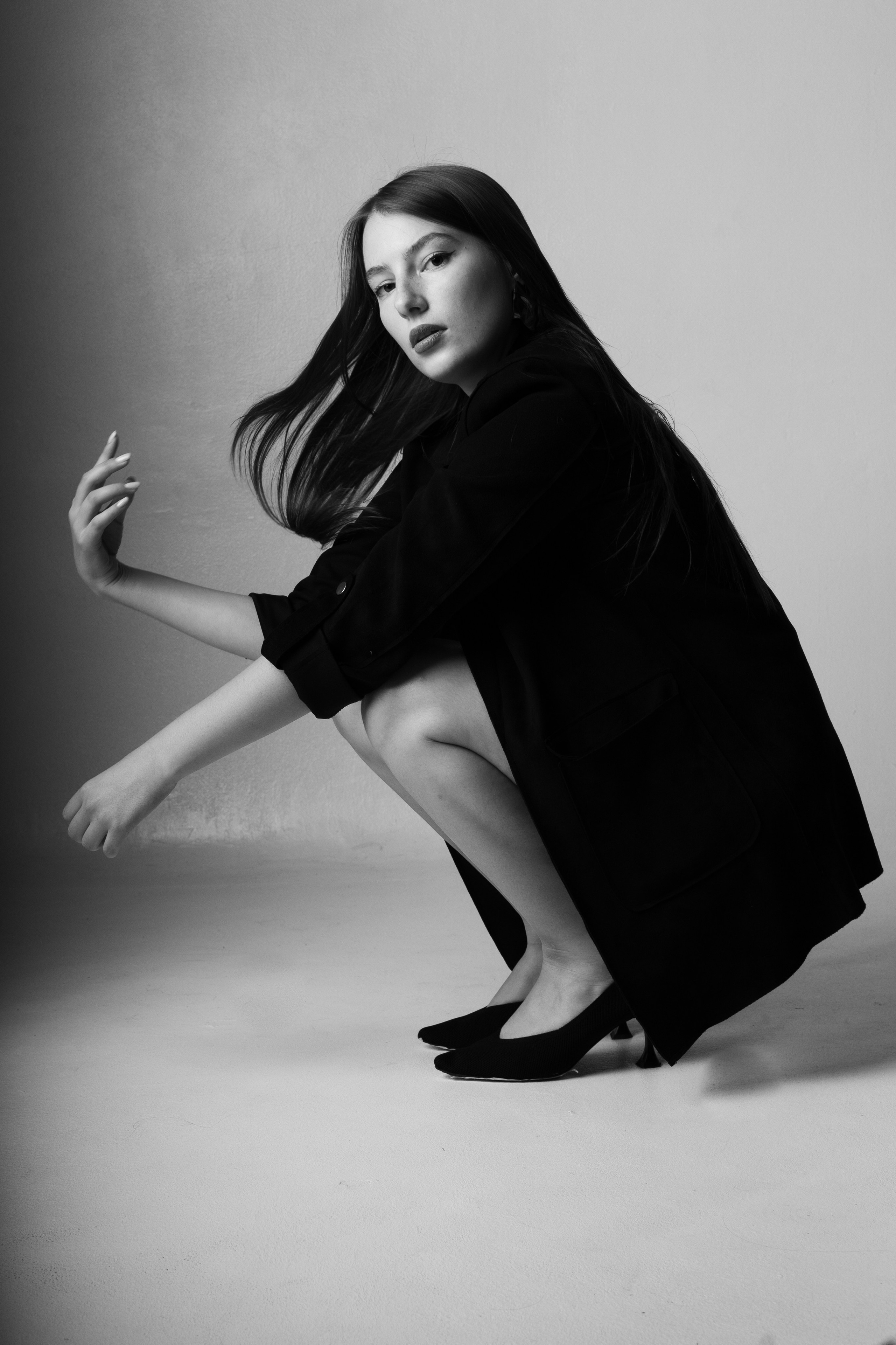 Студийная съемка. Привет, меня зовут Юлия Великая!