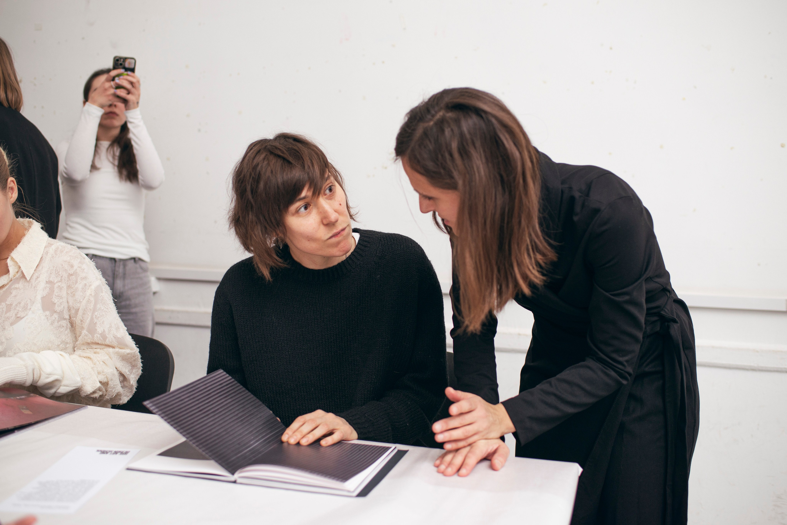 Вечер фото книг в Школе Дизайна. Фотограф в Москве Алейникова Евгения