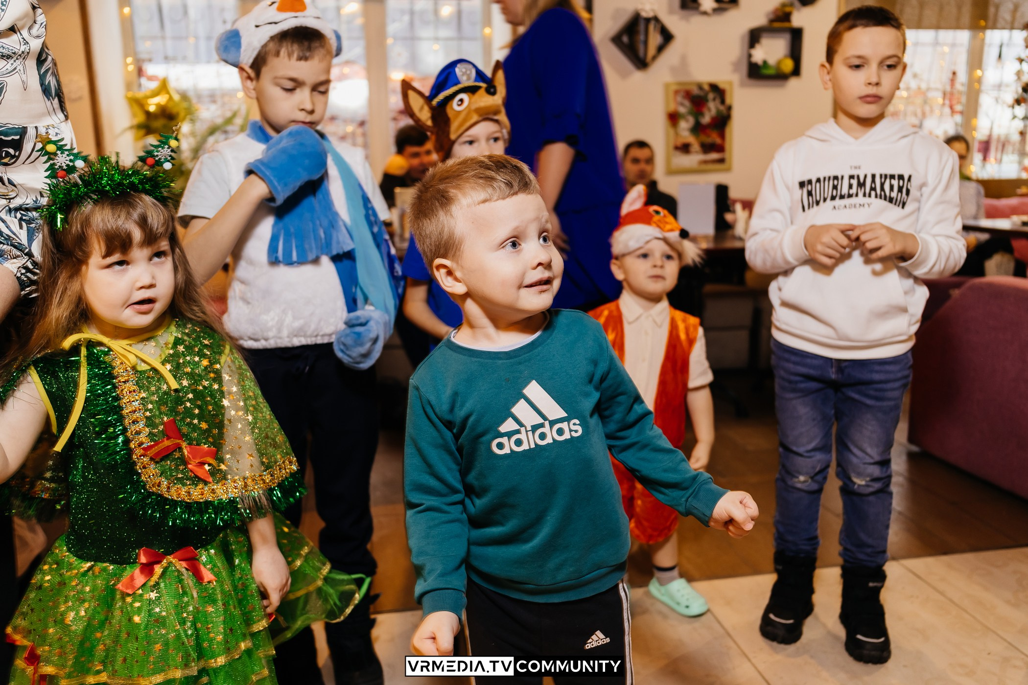 Новогодний вечер в кафе «КАмпот»