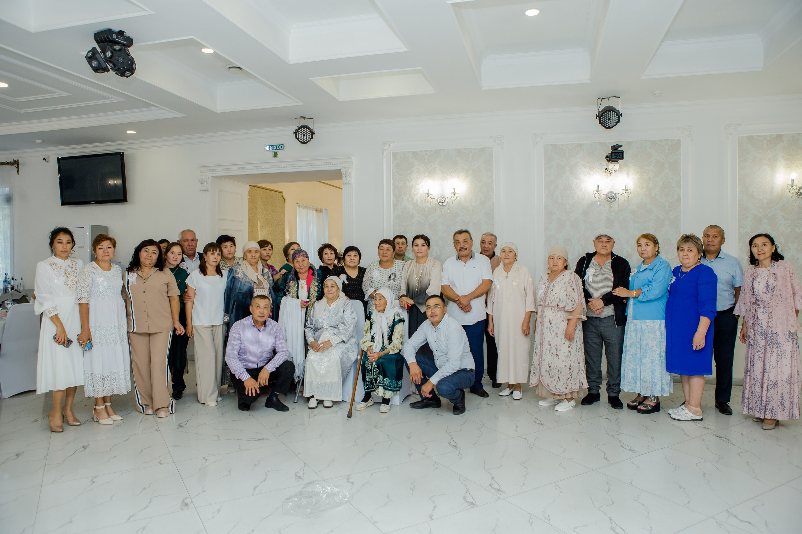 QYZ UZATU ZHADYRA. Свадебный и репортажный фотограф в Астане T.Yertay «Nomad media»