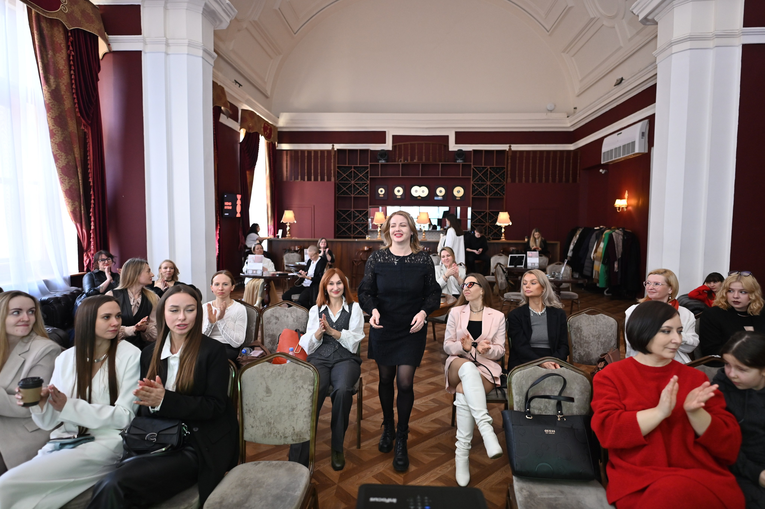 Женская Тусовка февраль 2025. ZDARONOKIA Репортажный фотограф