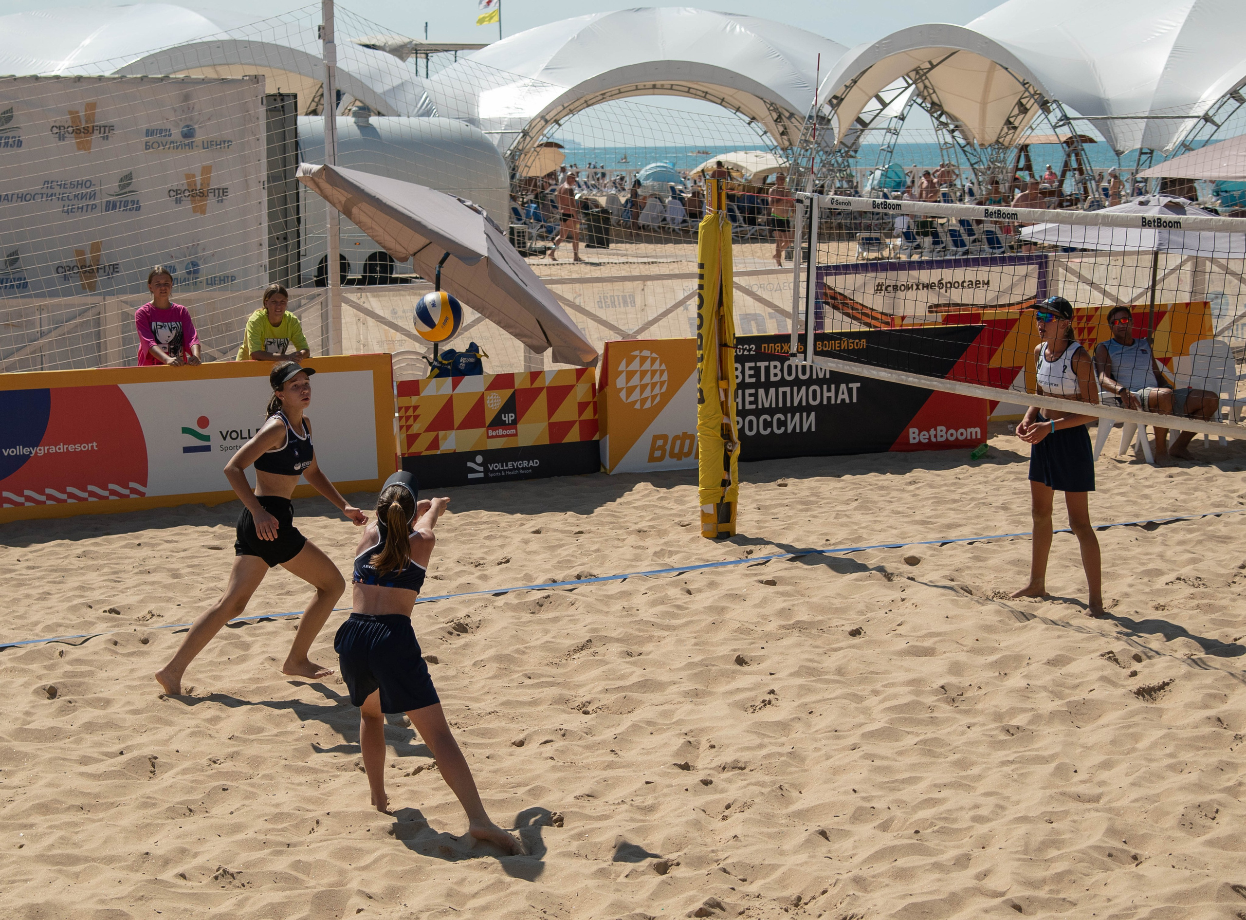 Пляжный волейбол. Профессиональный спортивный фотограф в Санкт-Петербурге