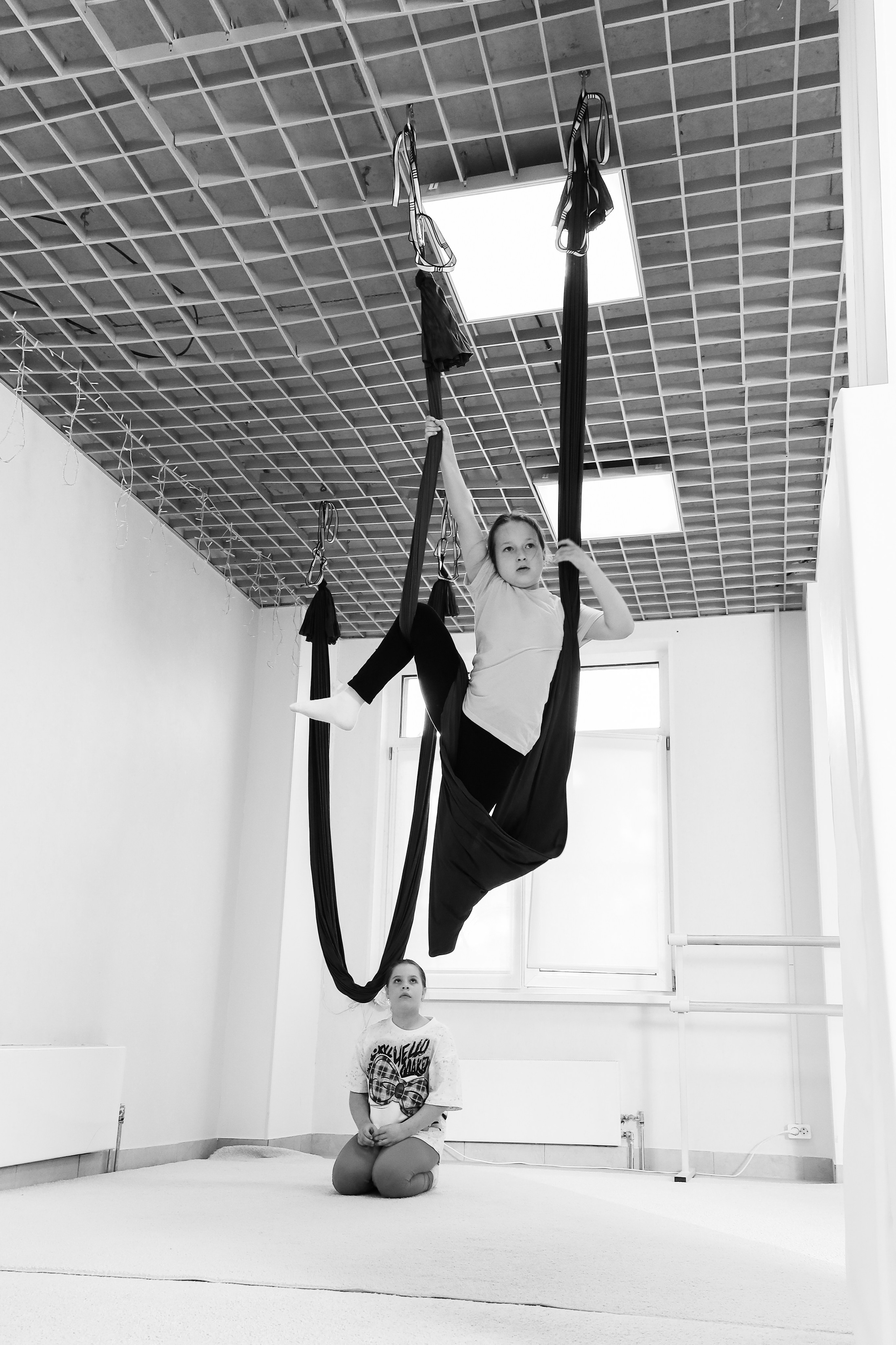 Детская аэройога. Фотограф Надршина Лилия