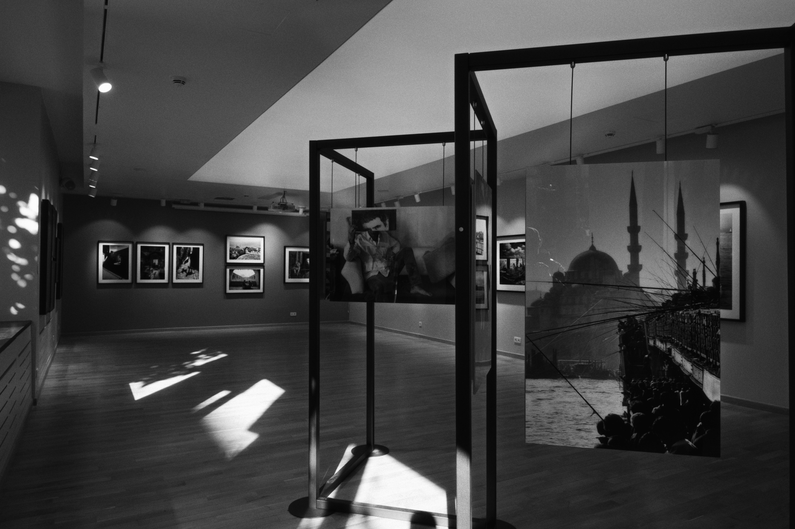 Beyoğlu x Karakoy, Istanbul / Türkey AW26. Фотограф Юрин Евгений