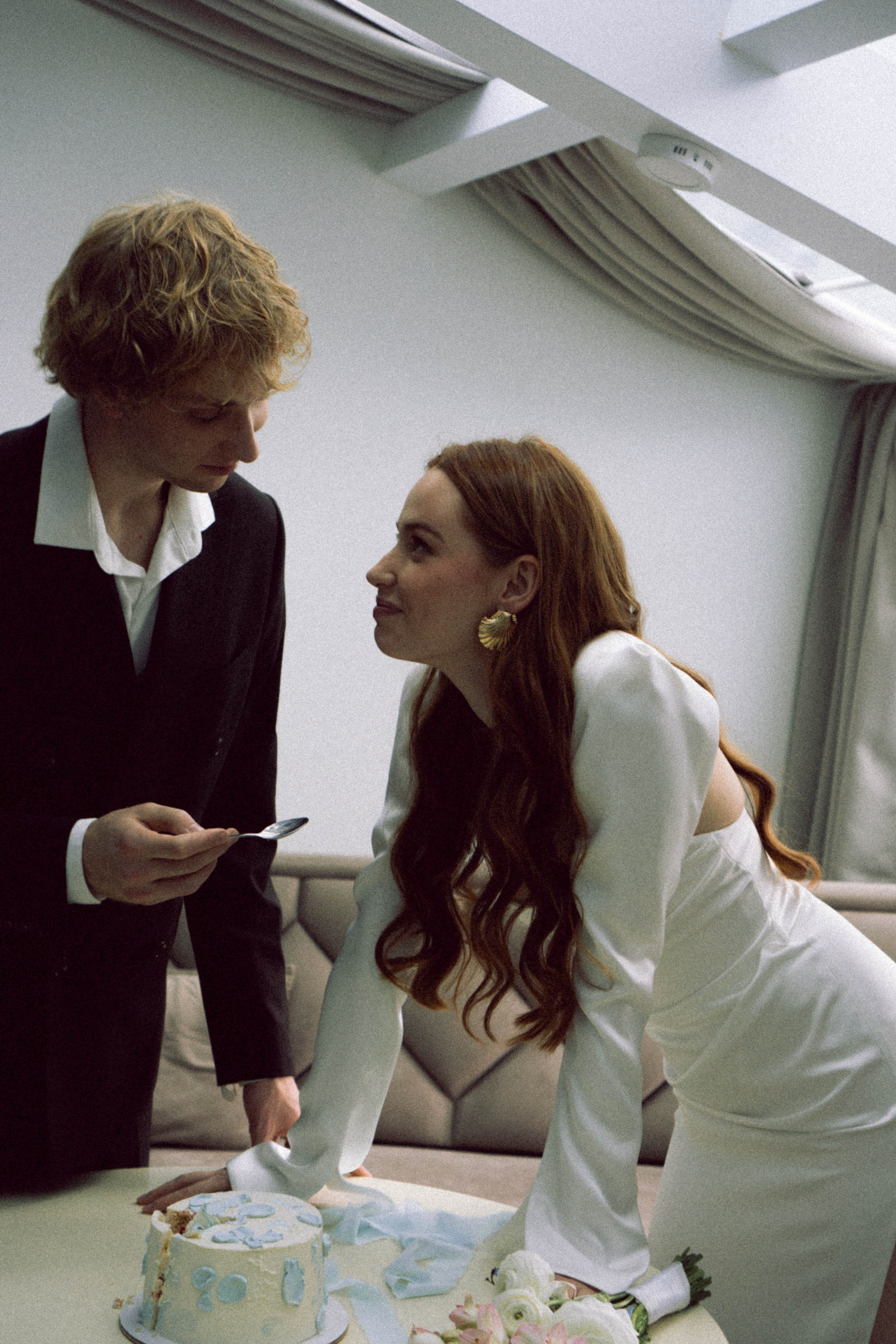 СВАДЕБНАЯ СЬЕМКА В ОТЕЛЕ. СБОРЫ ЖЕНИХА И НЕВЕСТЫ И ТАКЖЕ ТОР И ПОДГОТОВКА К ПРОГУЛКЕ. Профессиональный фотограф, Санкт-Петербург — Виктория Богомолова