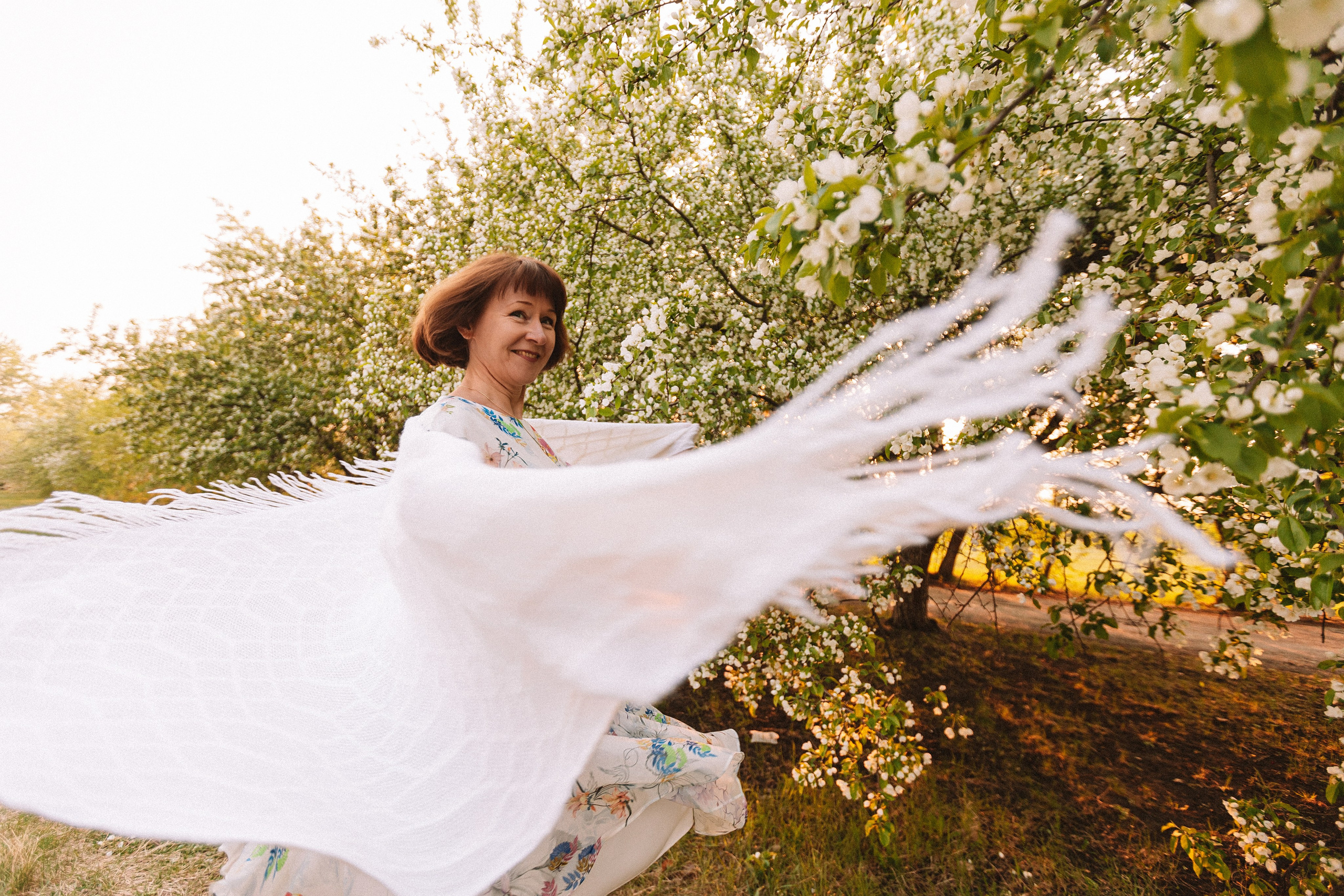 Яблони. Семейный фотограф Тюмень, фотограф на роды Салмина Мария