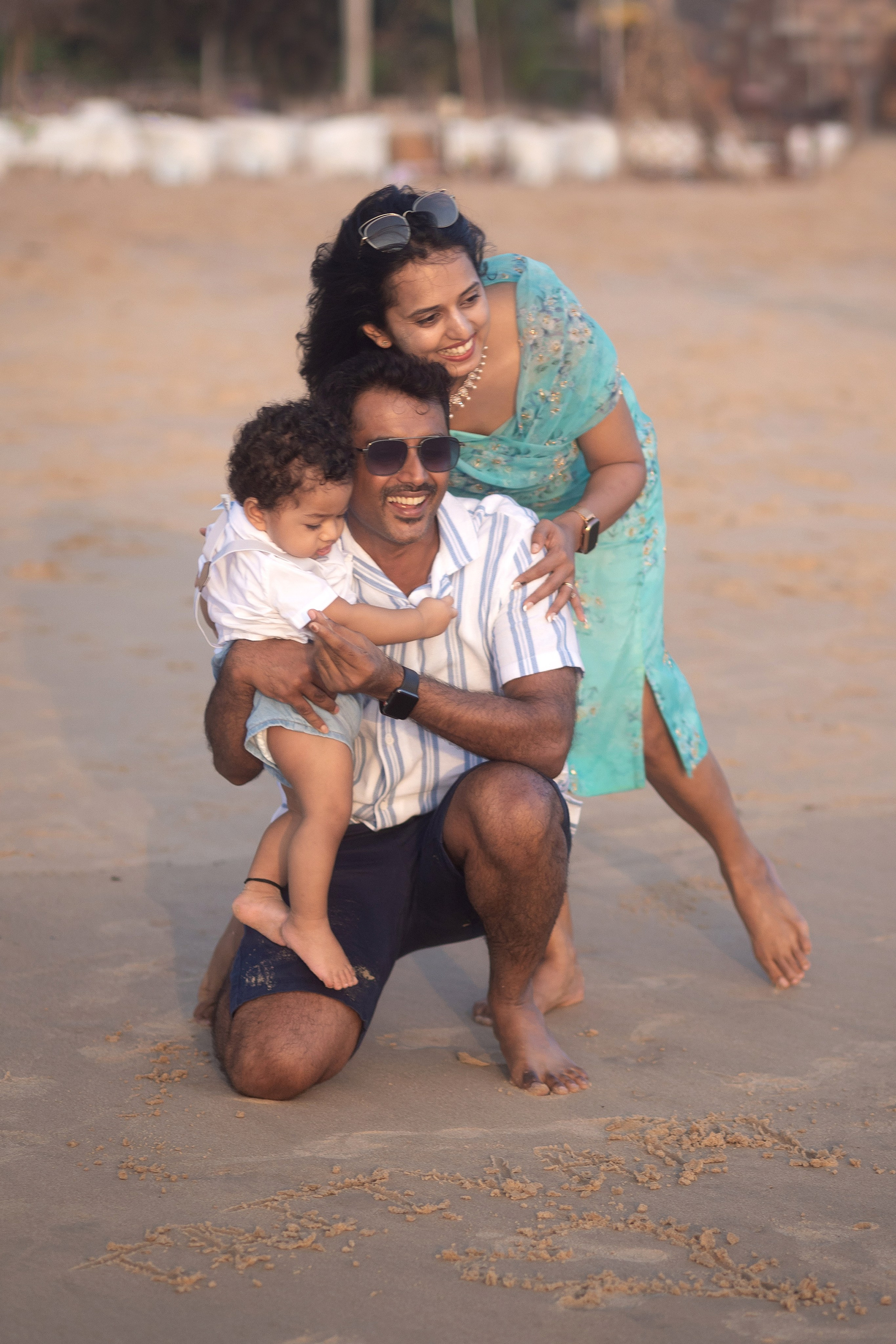 Kids 1-st birthday on the beach. Свадебные видео