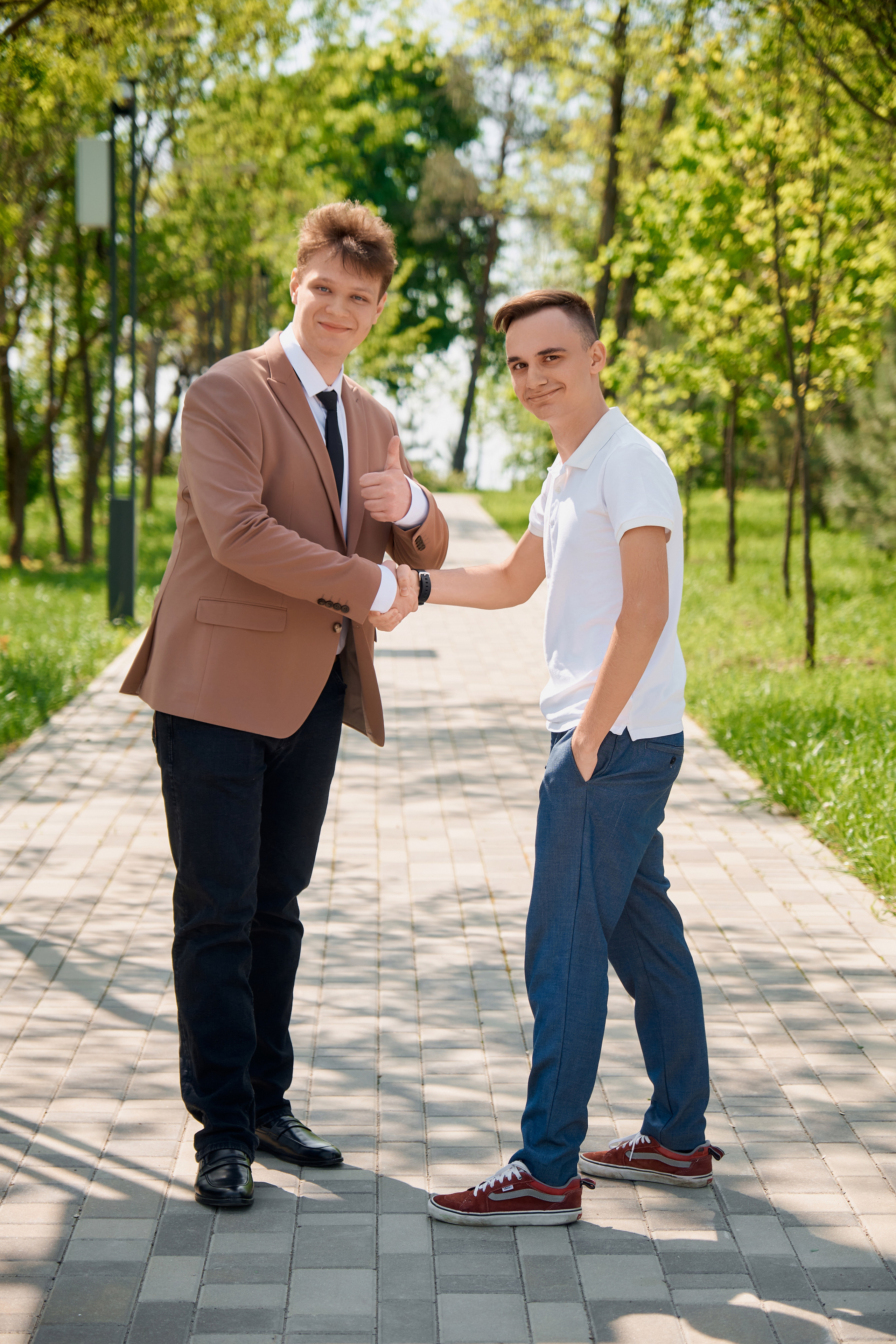 11 класс. Съемка в парке «Самбек». Фотограф Таганрог Анна Трайжон