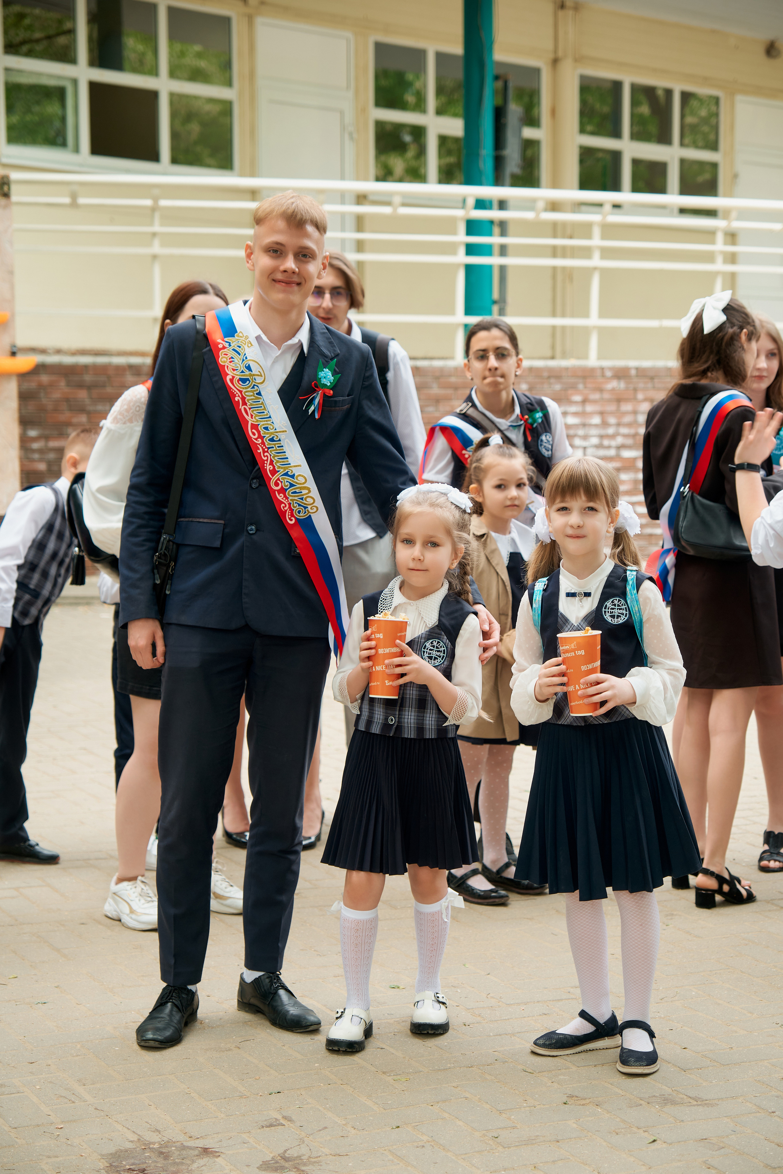 Последний звонок 11 класс. ТМОЛ. Фотограф Таганрог Анна Трайжон