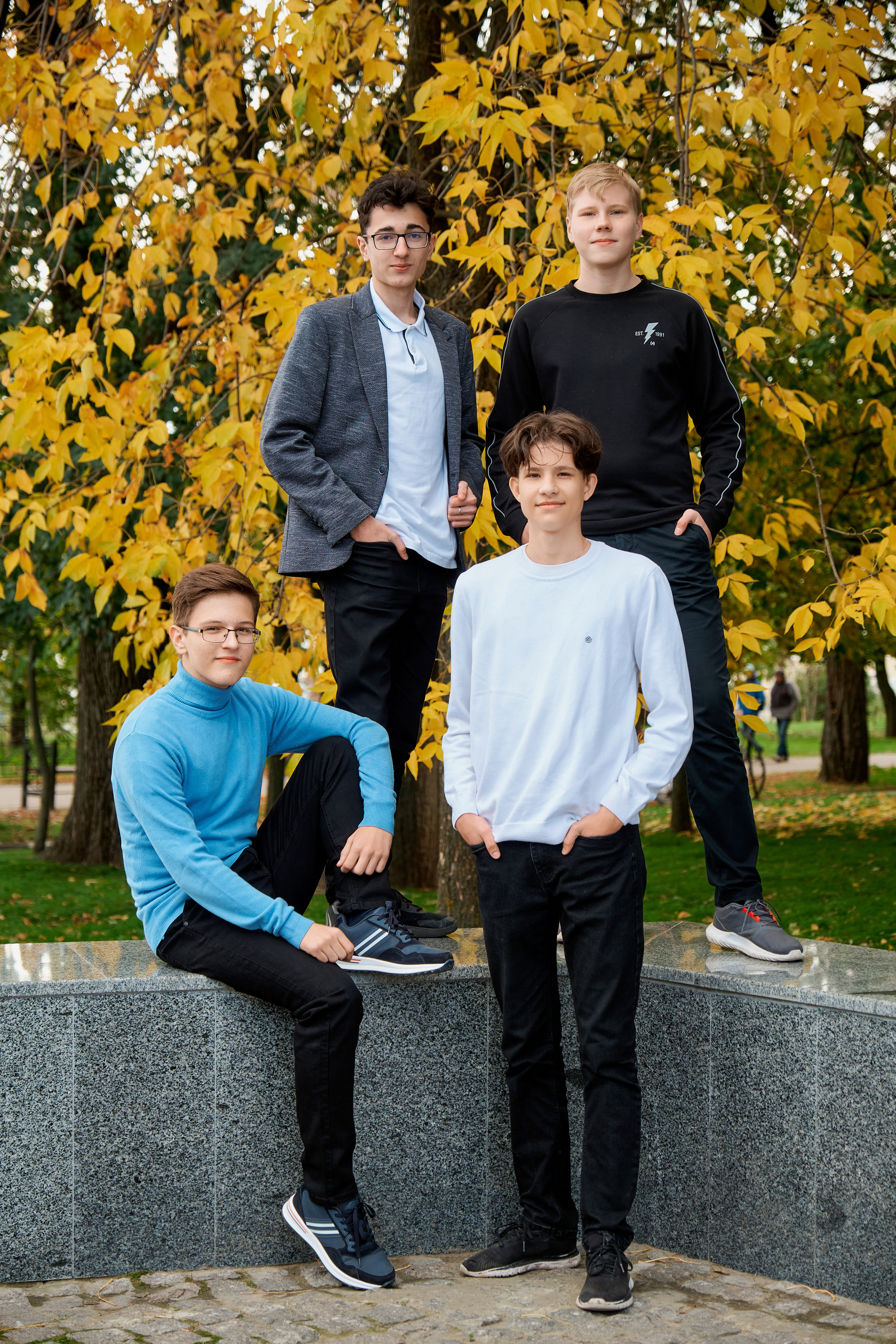 Осенняя фотосессия 9 класс. Фотограф Таганрог Анна Трайжон