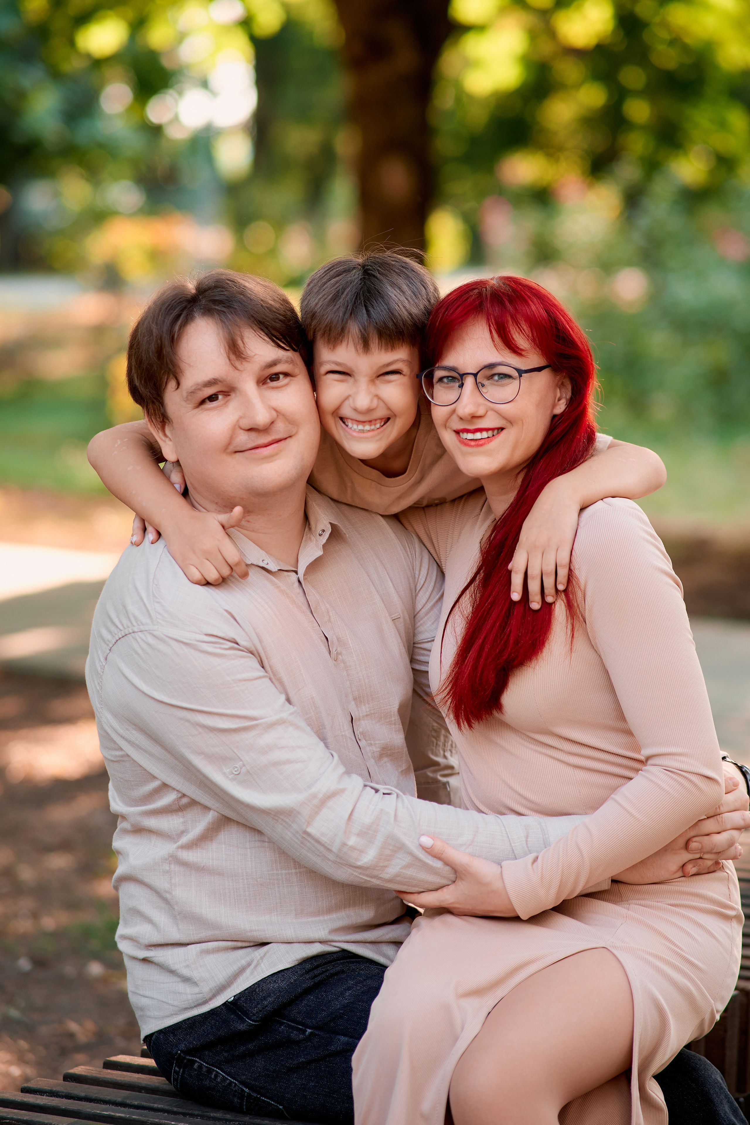 Семейная фотосессия в парке и у моря. Фотограф Таганрог Анна Трайжон