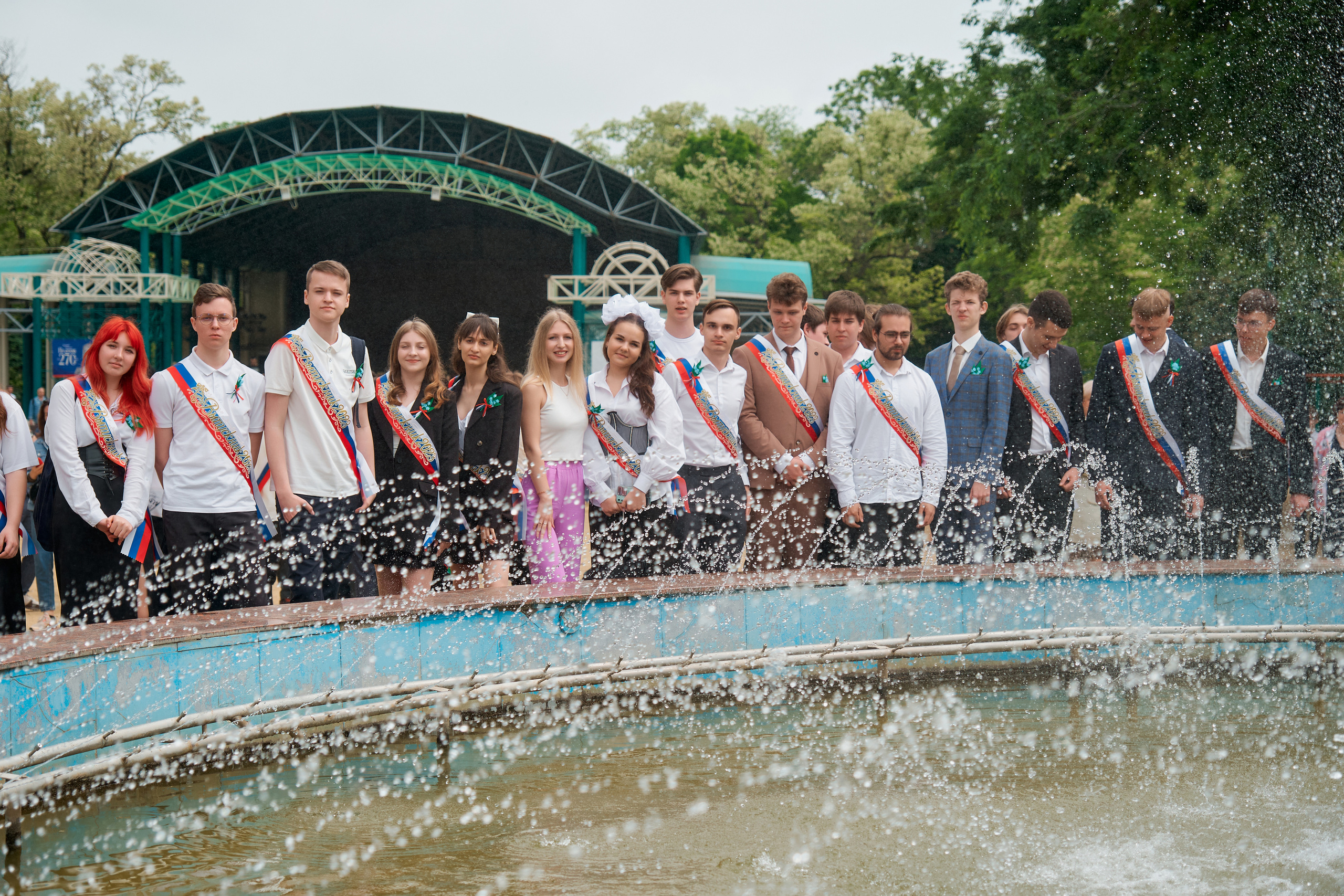 Последний звонок 11 класс. ТМОЛ. Фотограф Таганрог Анна Трайжон