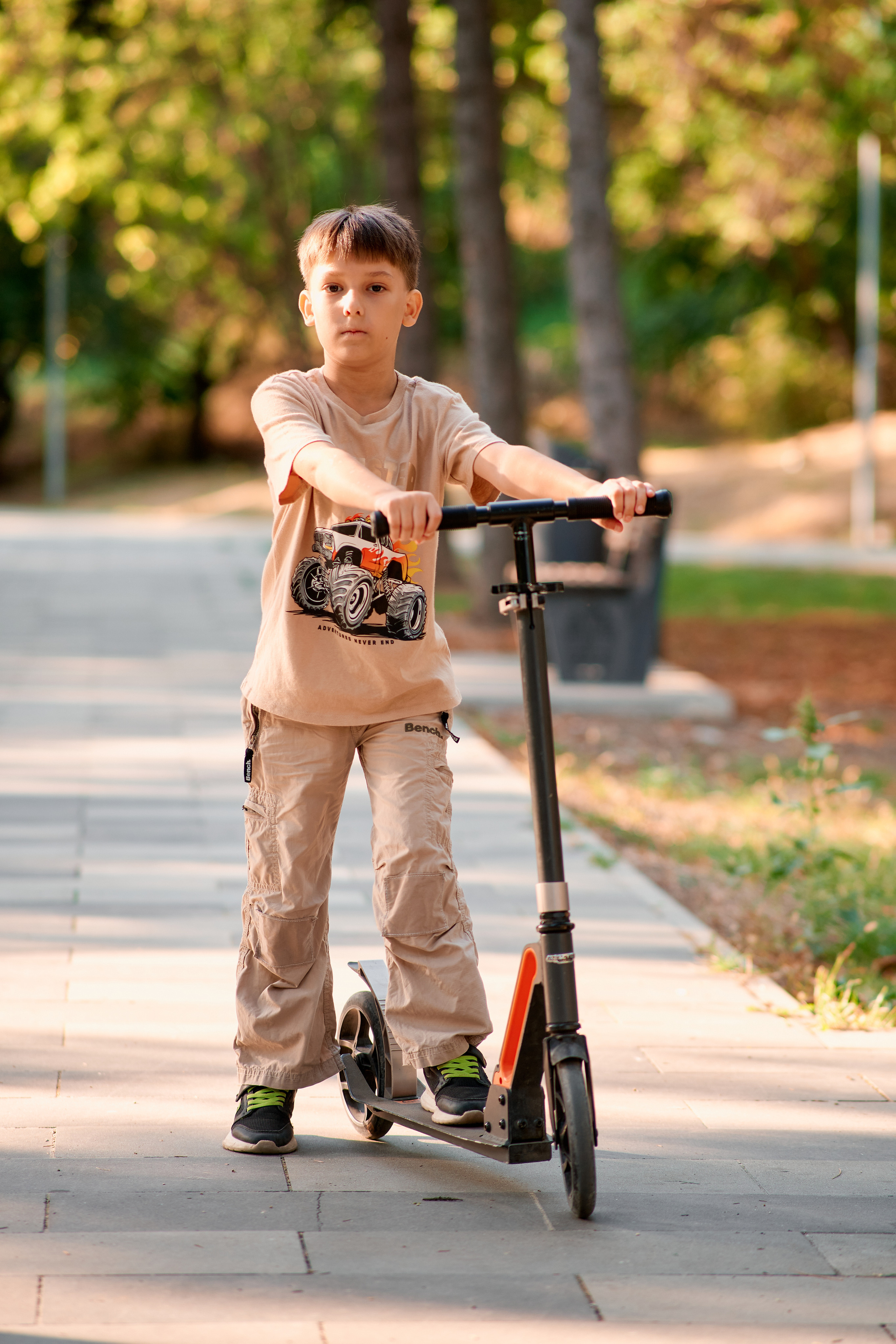 Семейная фотосессия в парке и у моря. Фотограф Таганрог Анна Трайжон