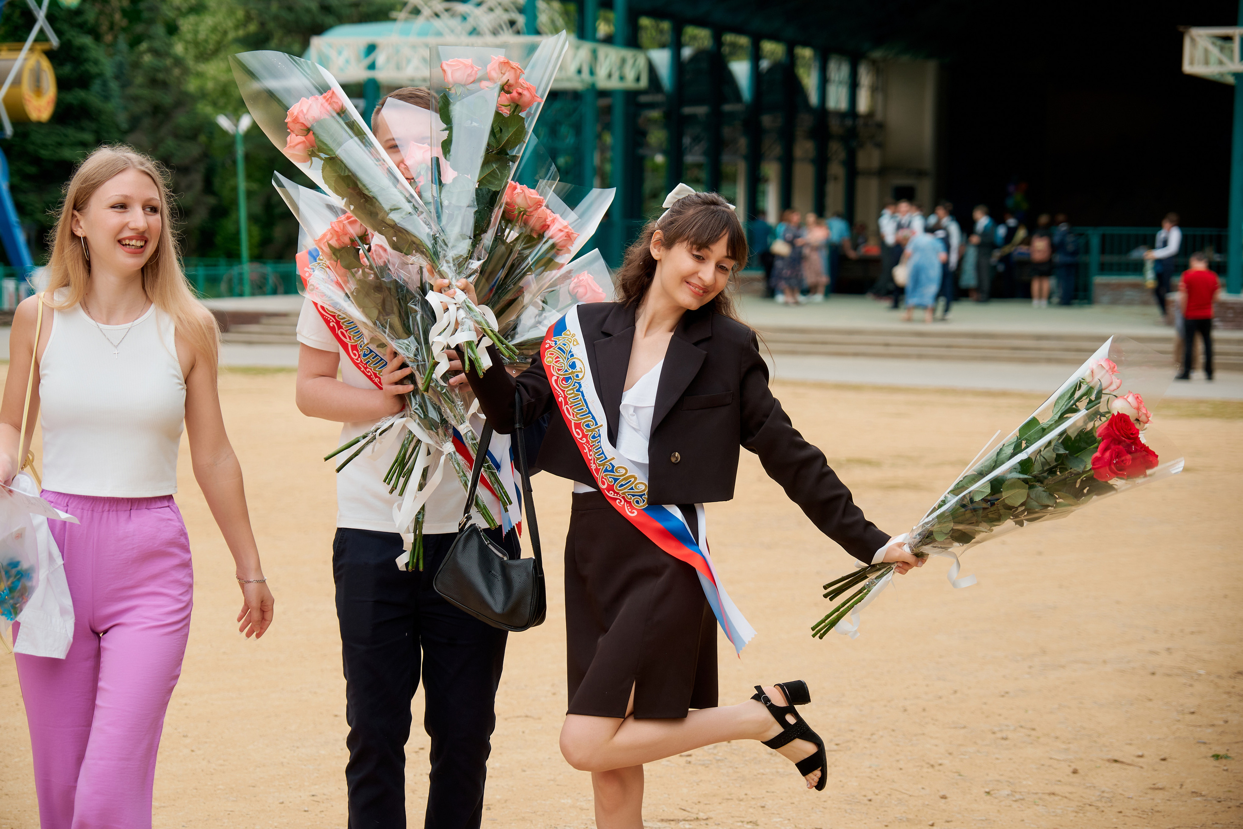 Последний звонок 11 класс. ТМОЛ. Фотограф Таганрог Анна Трайжон