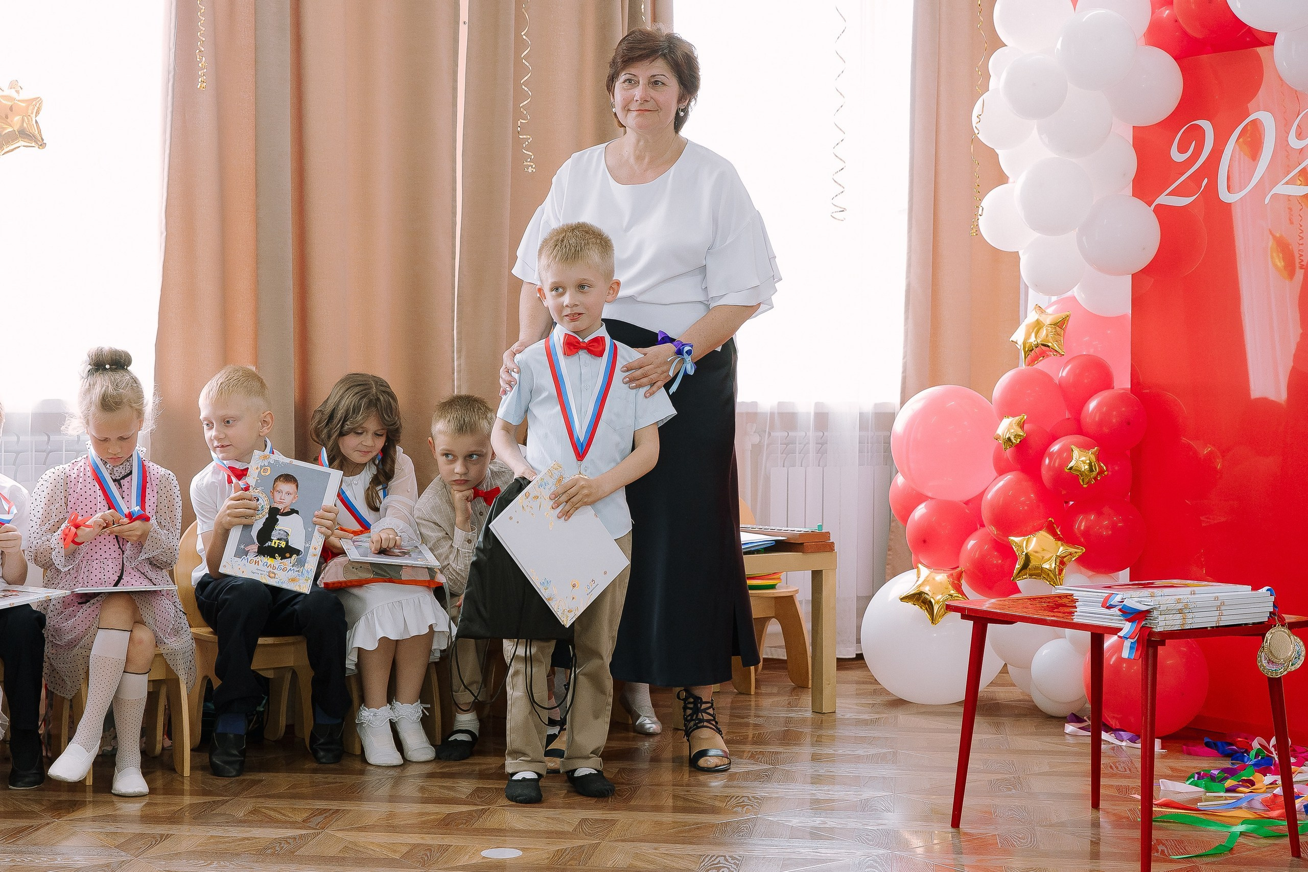 Выпускной в ДС 26. Выпускные альбомы Натальи Бутко: Новороссийск, Анапа, Геленджик