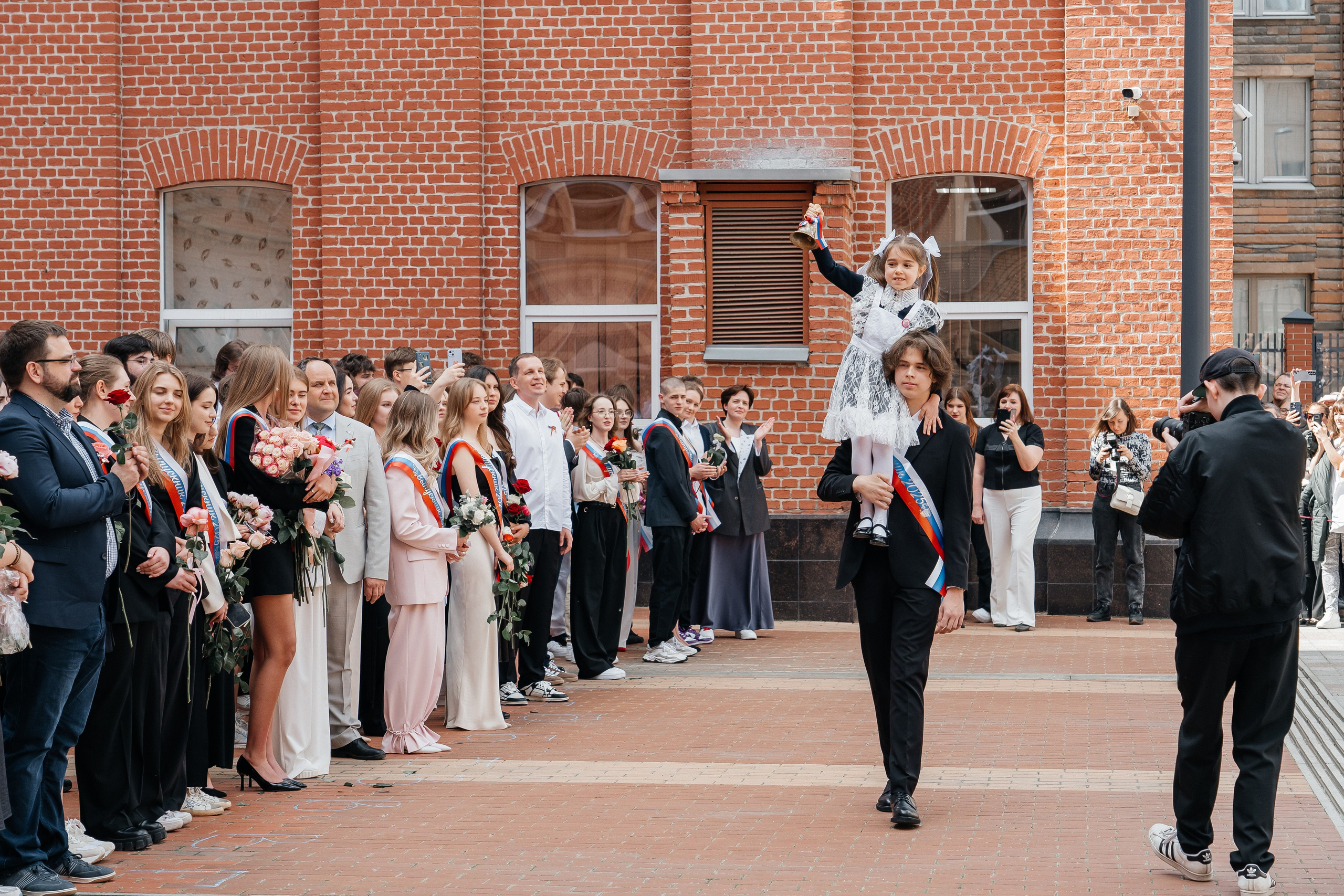 Последний звонок. Наталия Фролова. Фотограф. Москва