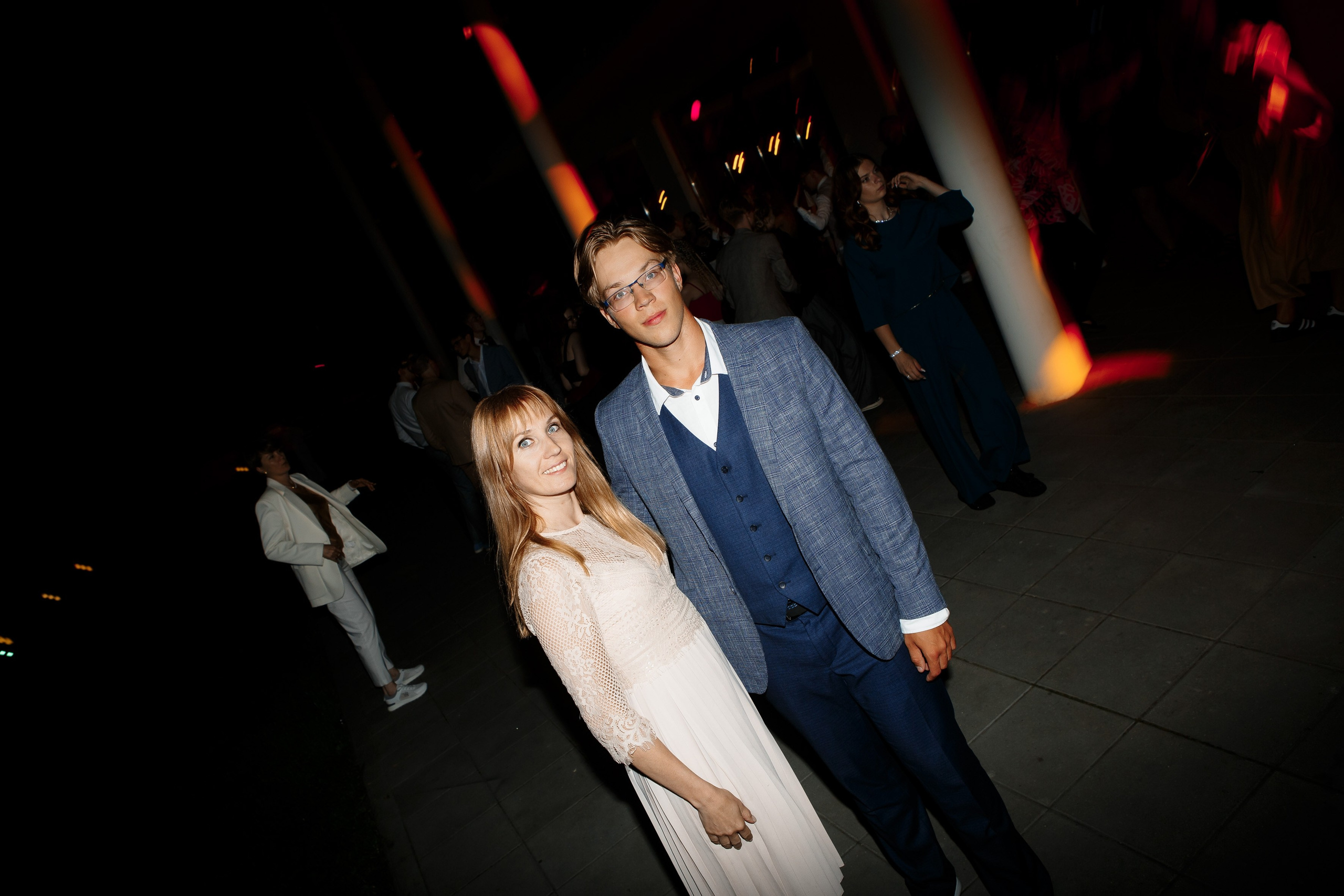 Выпускной Гимназия 12 2024 OpenHouse. Свадебный и портретный Фотограф в Липецке Дмитрий Котюков