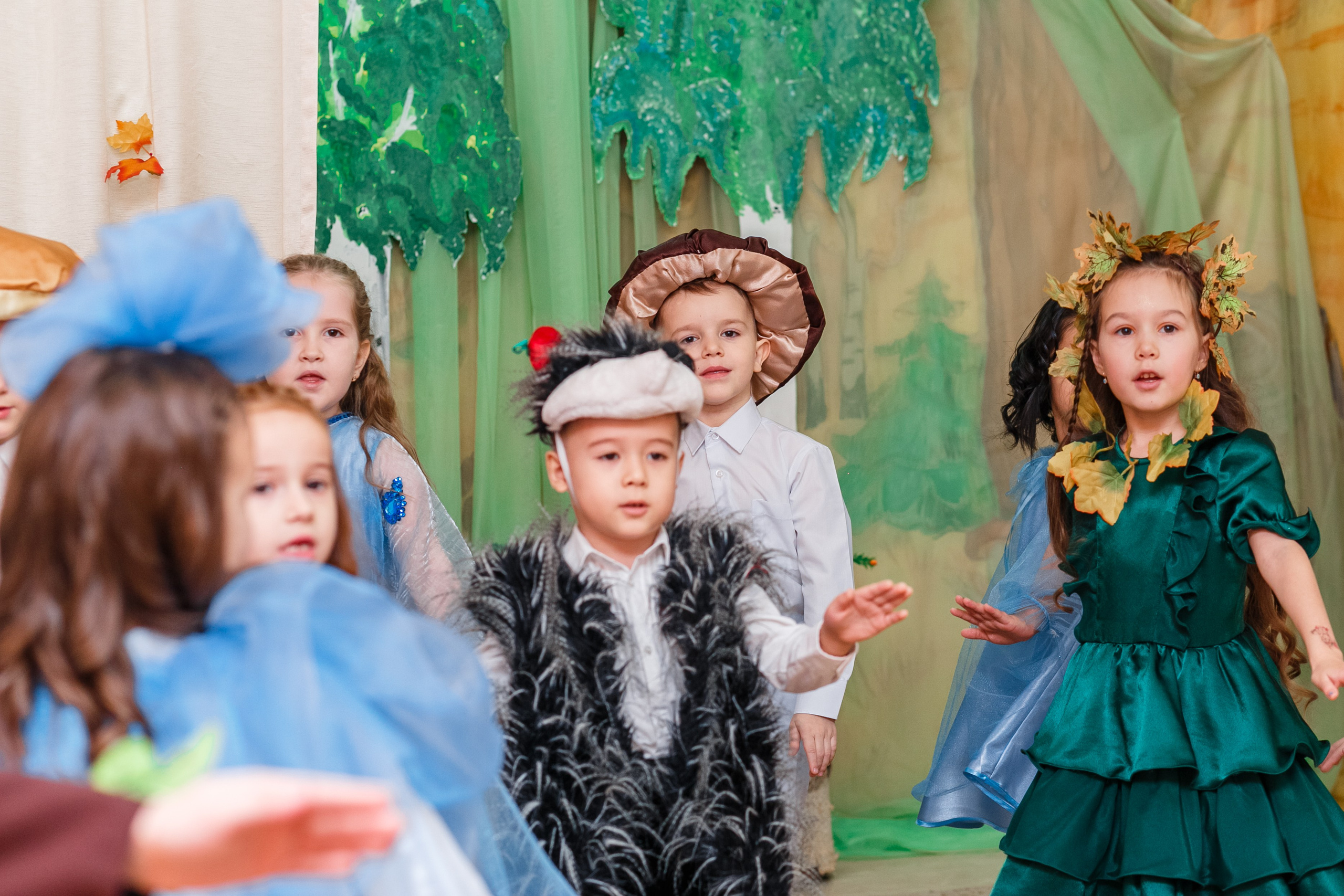 Детский сад \ осенний утренник. Фотограф в  г. Новосибирск