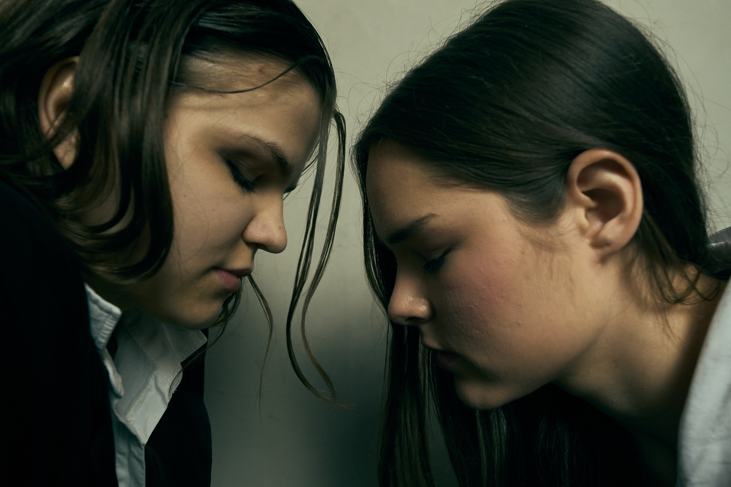 Ника и Ксюша. Репортажный фотограф мероприятий и концертов в Екатеринбурге