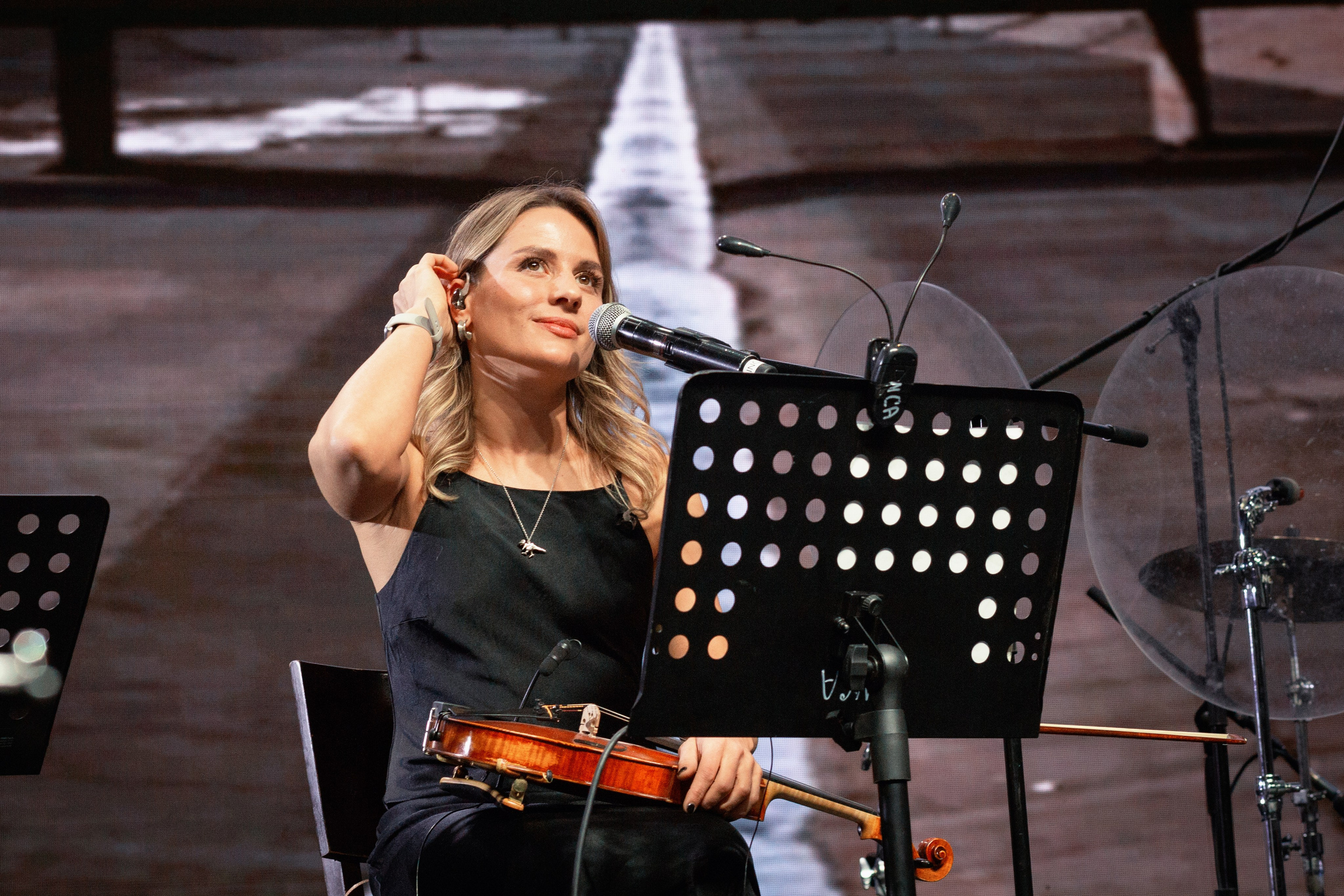 концертный фотограф в Санкт-Петербурге, фоторепортаж с концерта группы Brazzaville в клубе Аврора (Aurora Concert Hall) март 2026