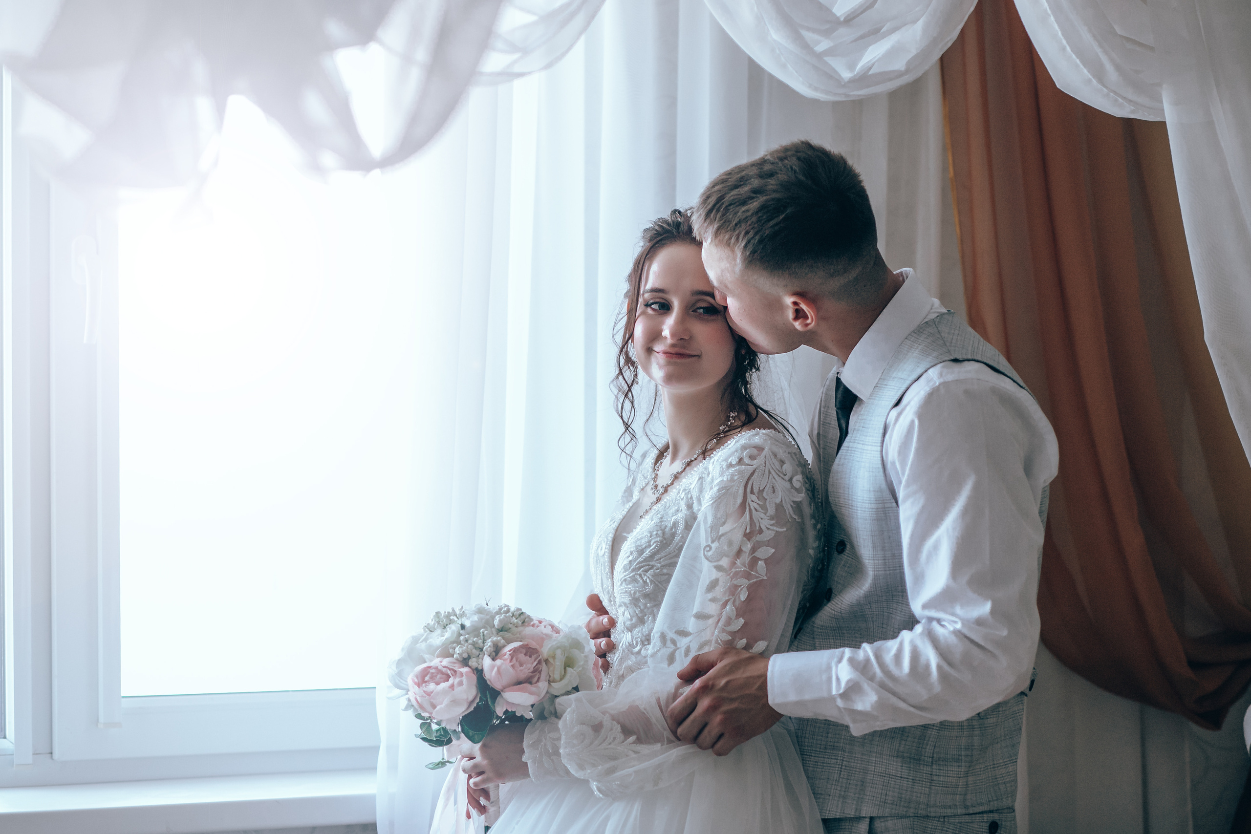 Свадебная фотосессия. Фотограф Кравченко Юлия. Энгельс