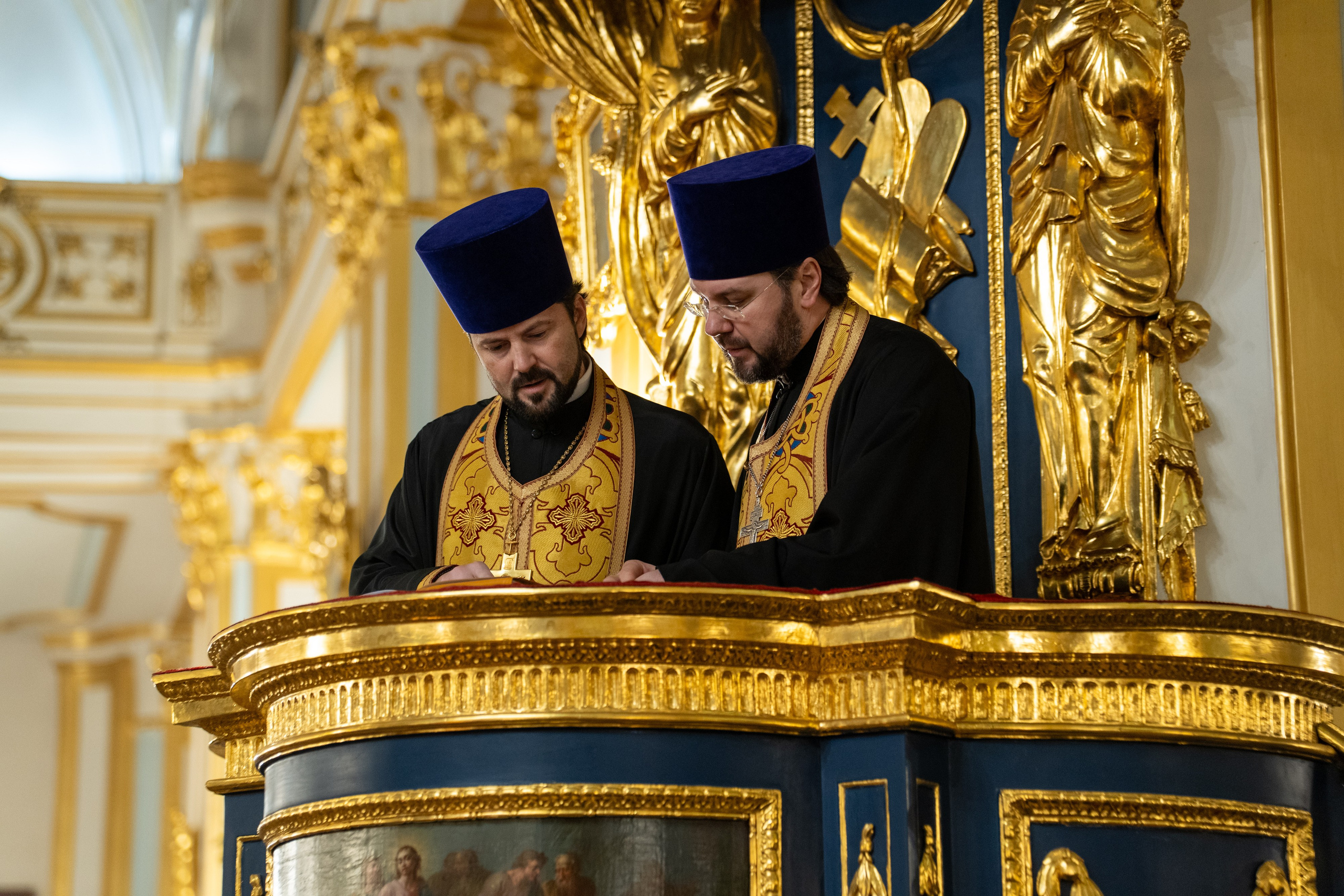 Праздничное бдение. НИКОЛО-БОГОЯВЛЕНСКИЙ МОРСКОЙ СОБОР